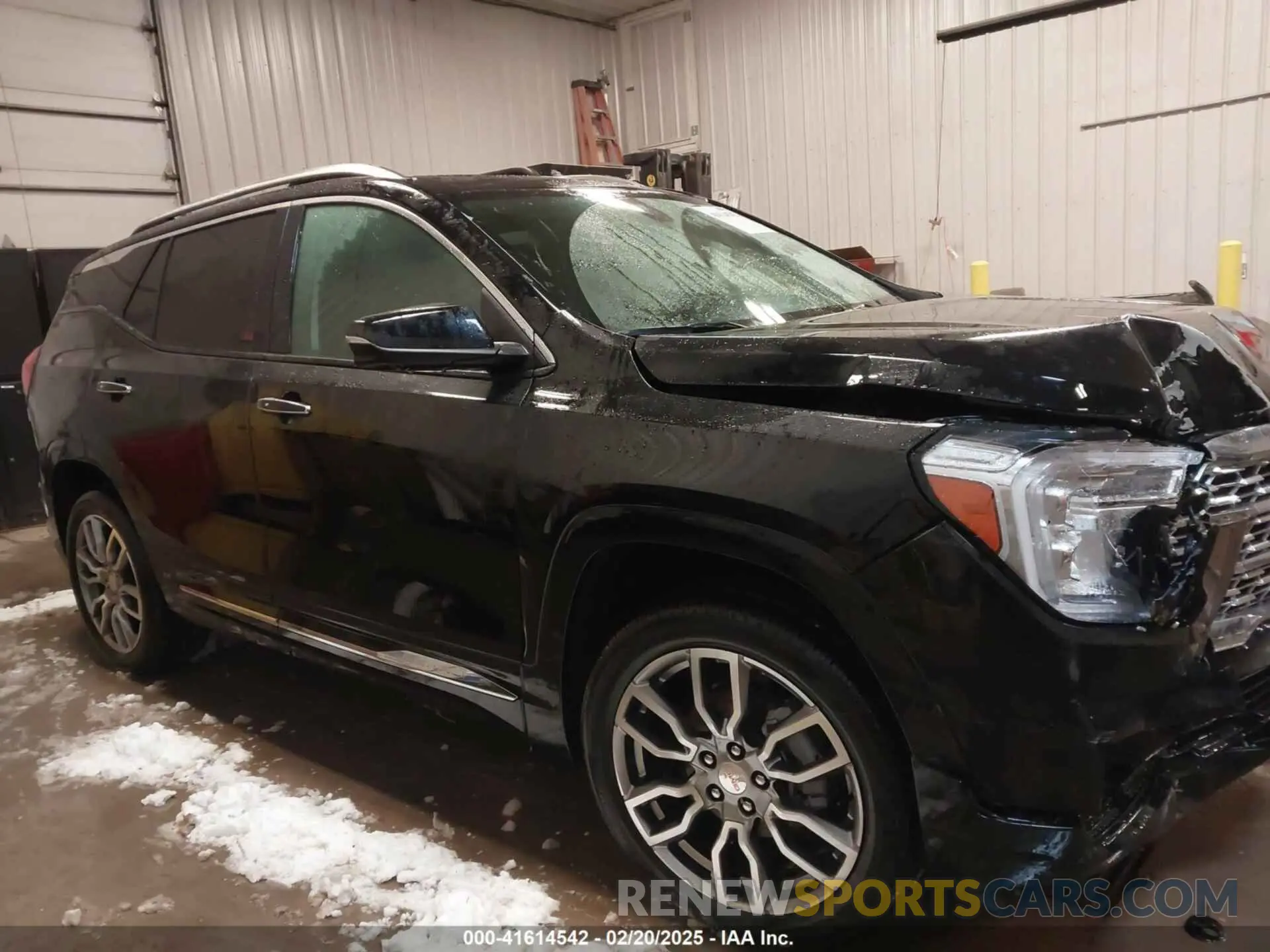 13 Photograph of a damaged car 3GKALXEG4RL372651 GMC TERRAIN 2024