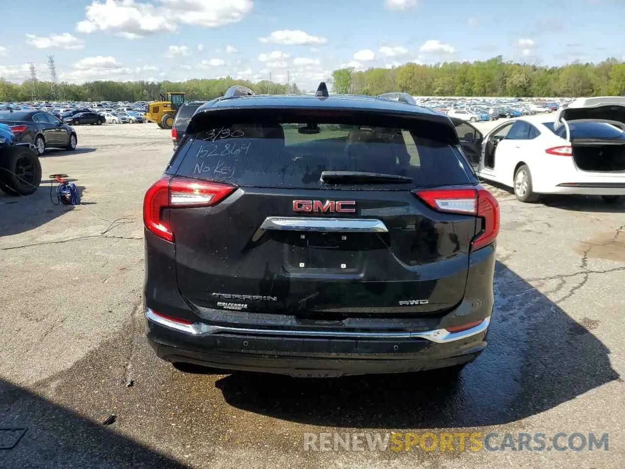 6 Photograph of a damaged car 3GKALXEG6RL152864 GMC TERRAIN 2024
