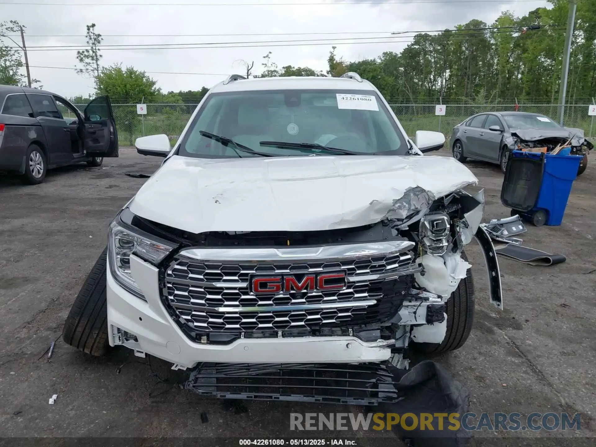 13 Photograph of a damaged car 3GKALXEG8RL158682 GMC TERRAIN 2024