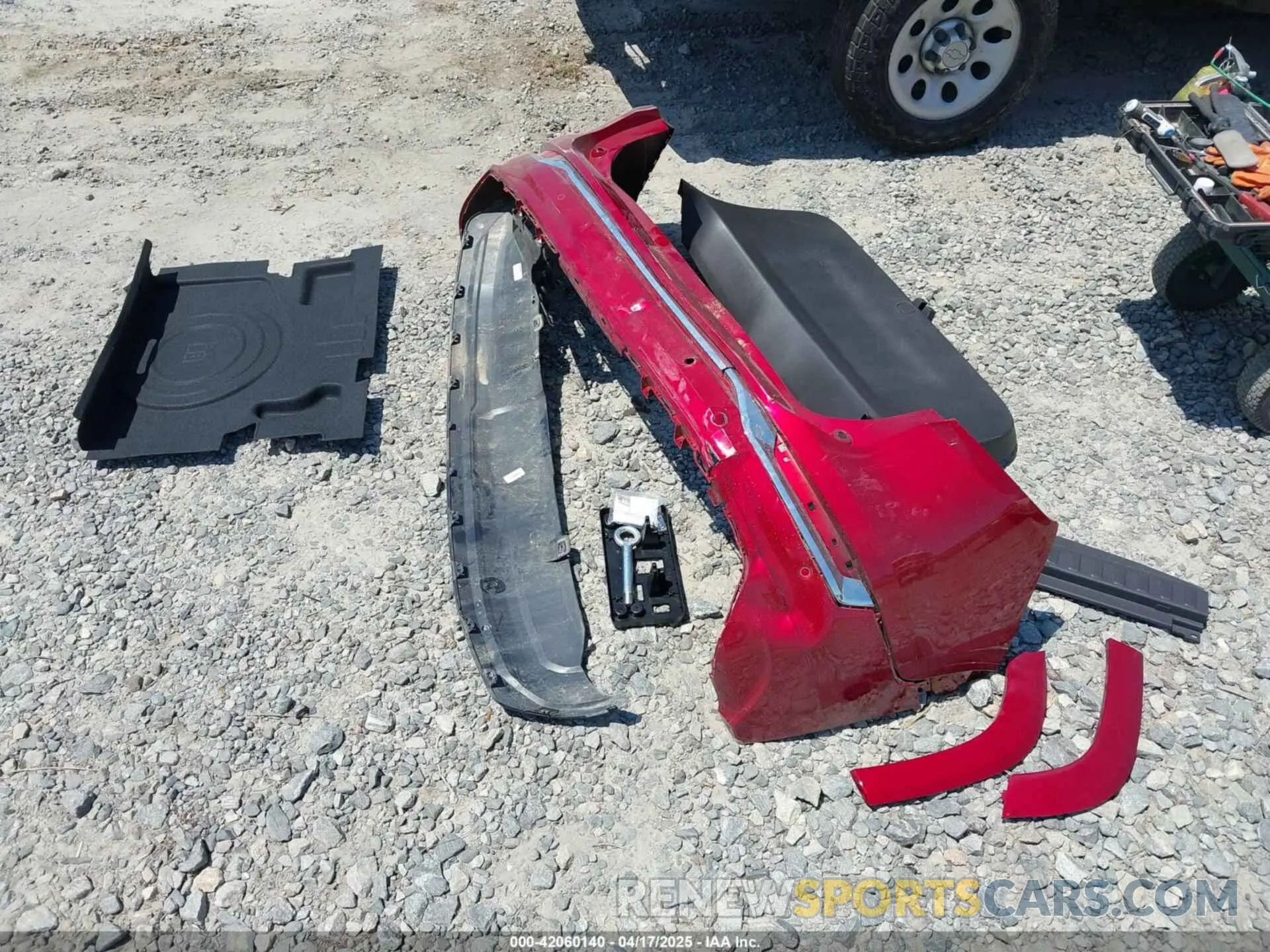 12 Photograph of a damaged car 3GKALXEG8RL325865 GMC TERRAIN 2024