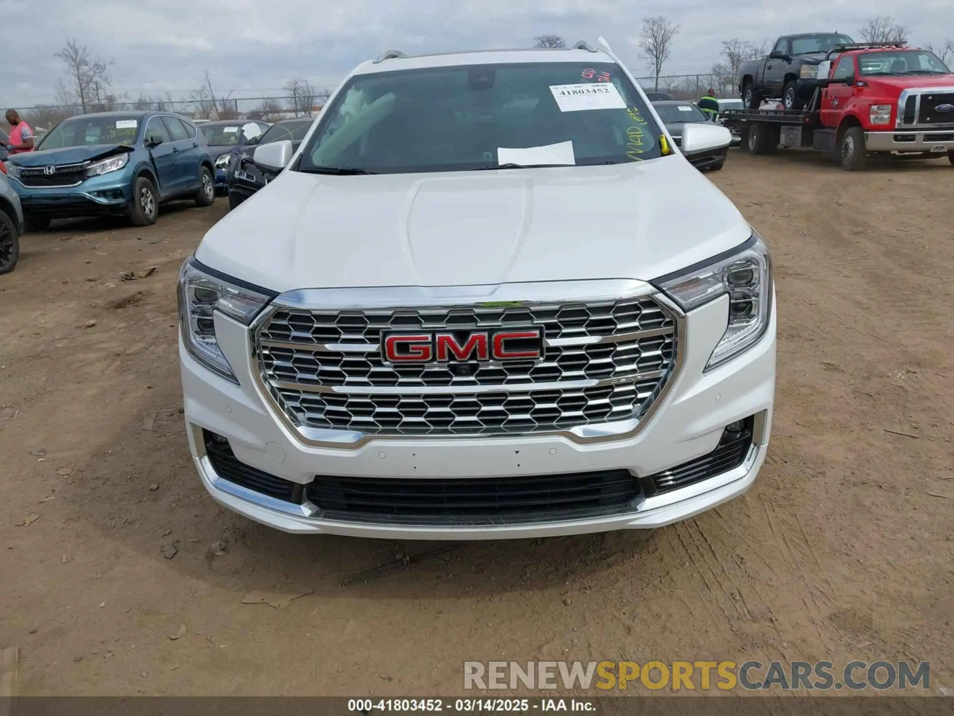 13 Photograph of a damaged car 3GKALXEG8RL395592 GMC TERRAIN 2024