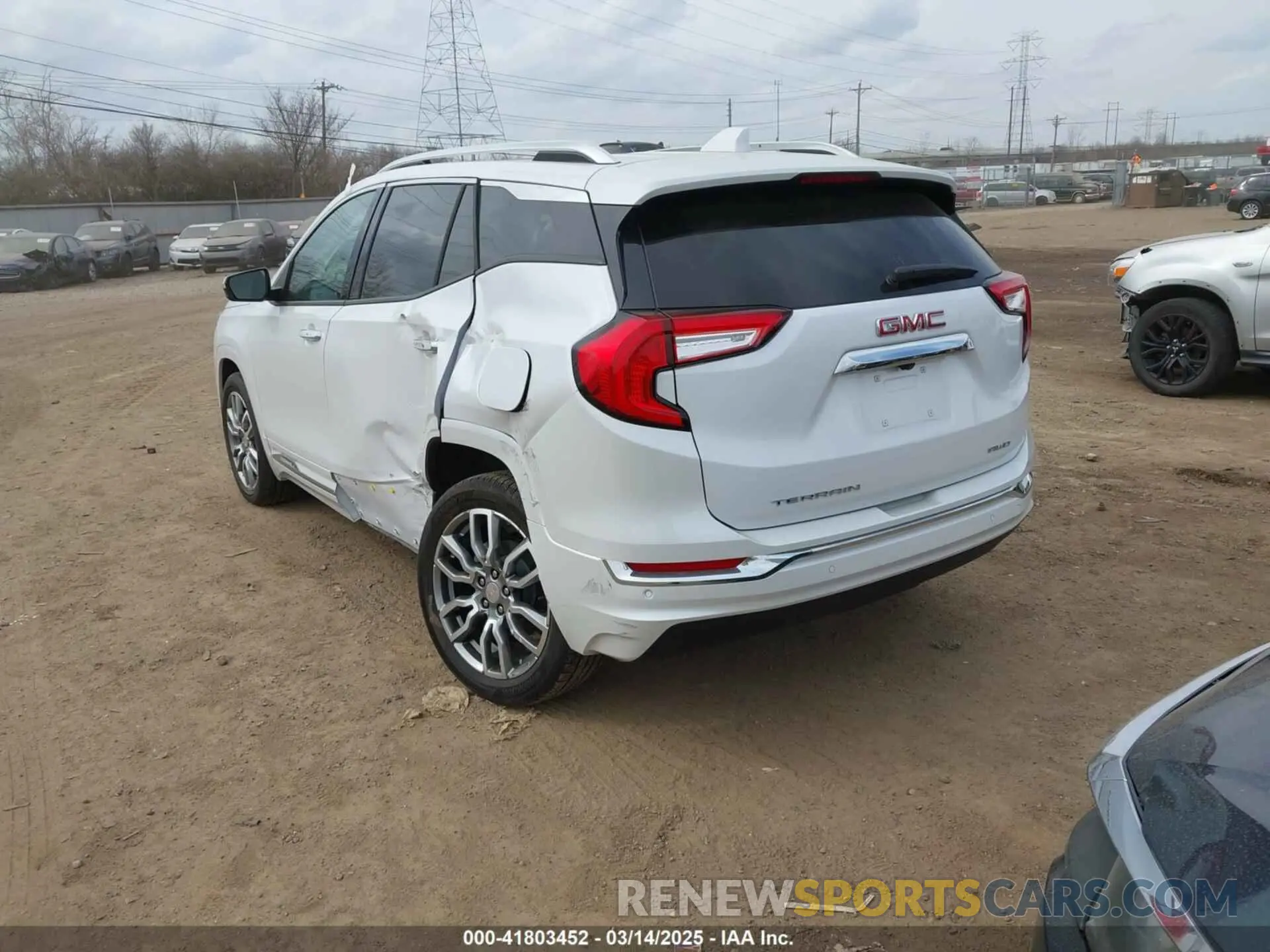3 Photograph of a damaged car 3GKALXEG8RL395592 GMC TERRAIN 2024