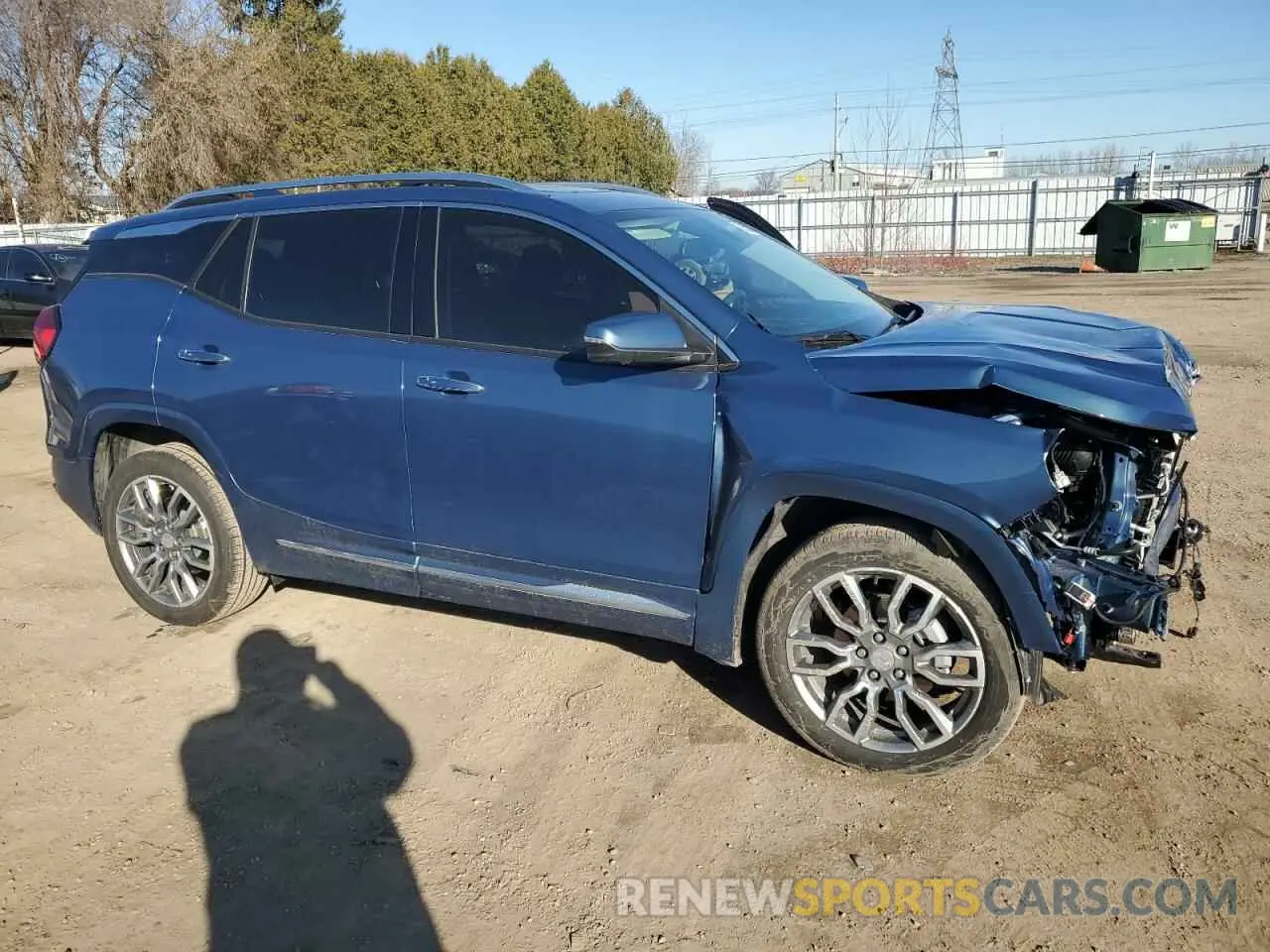 4 Photograph of a damaged car 3GKALXEG9RL387212 GMC TERRAIN 2024