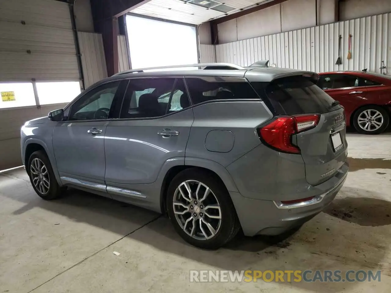 2 Photograph of a damaged car 3GKALXEGXRL385517 GMC TERRAIN 2024