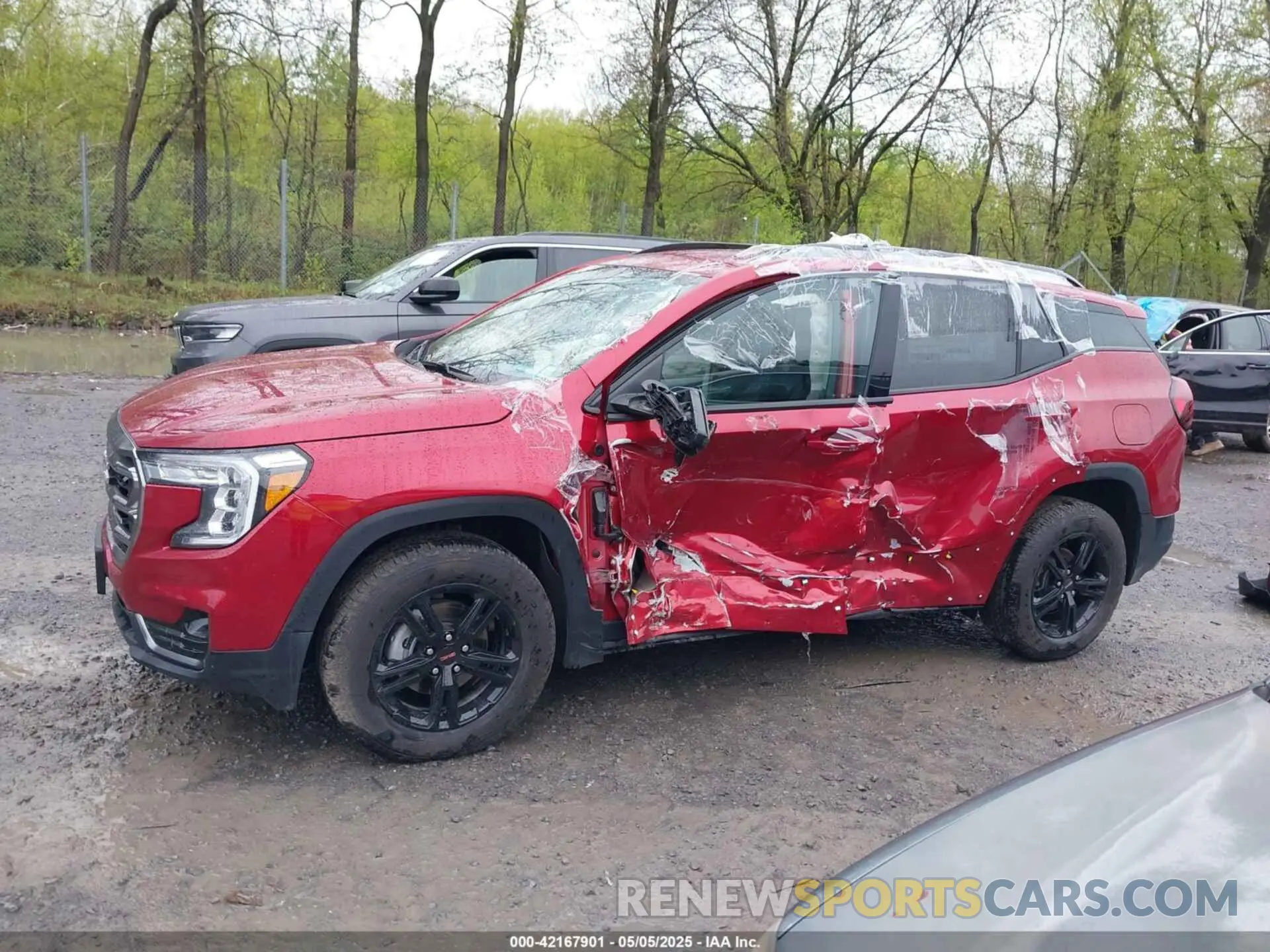14 Photograph of a damaged car 3GKALYEG0RL383037 GMC TERRAIN 2024