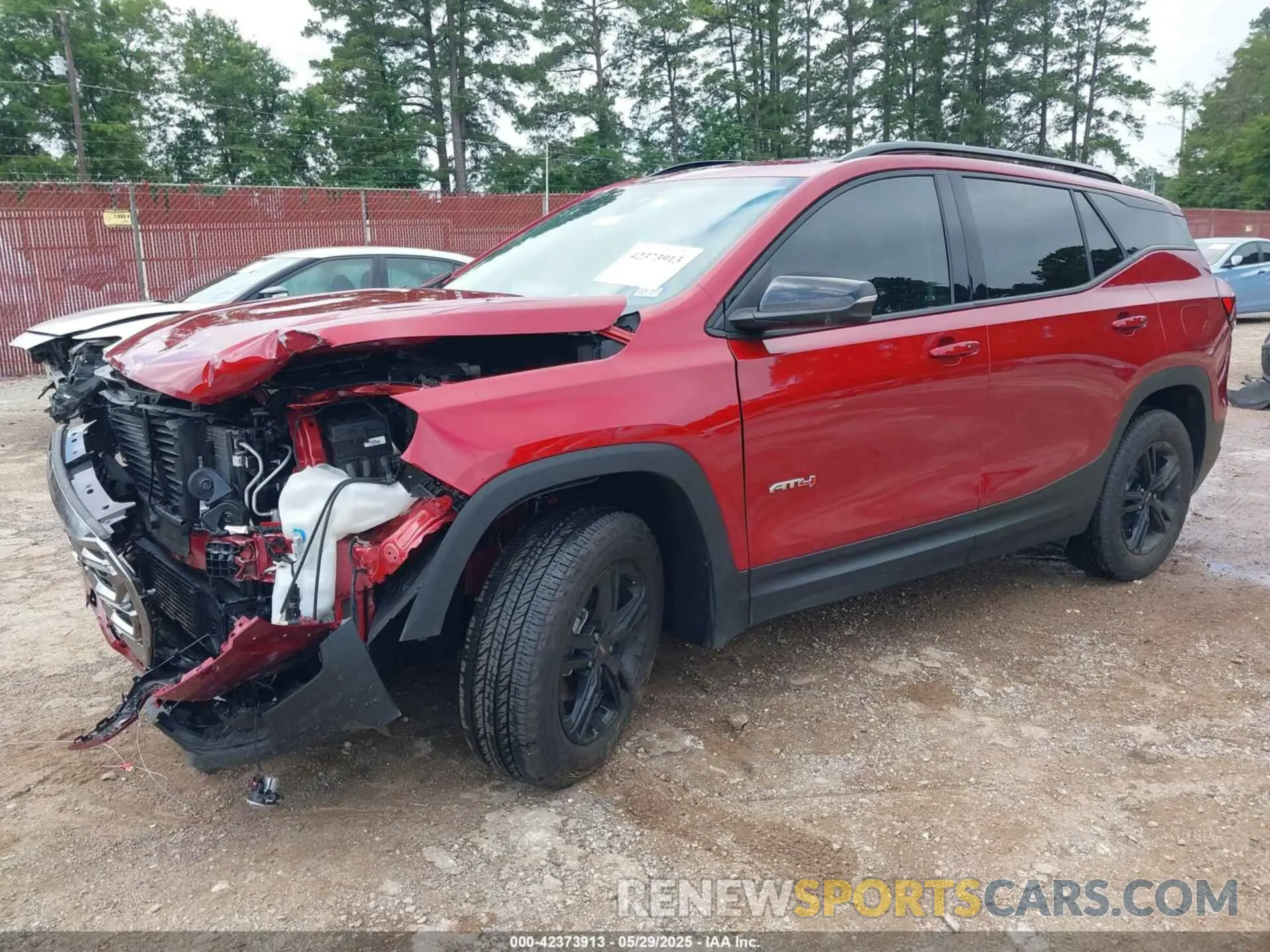 2 Photograph of a damaged car 3GKALYEG5RL382787 GMC TERRAIN 2024
