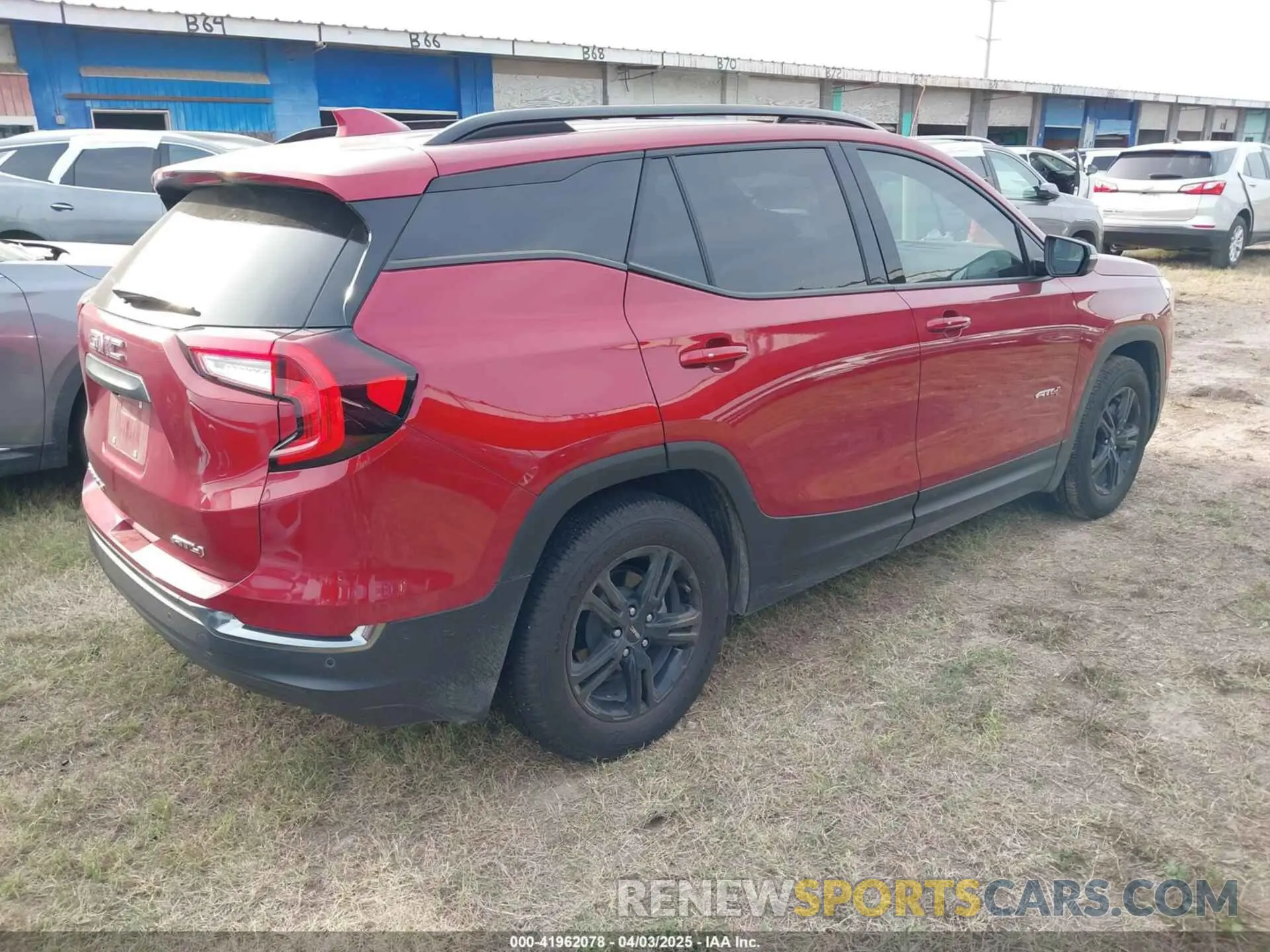 4 Photograph of a damaged car 3GKALYEG6RL314515 GMC TERRAIN 2024