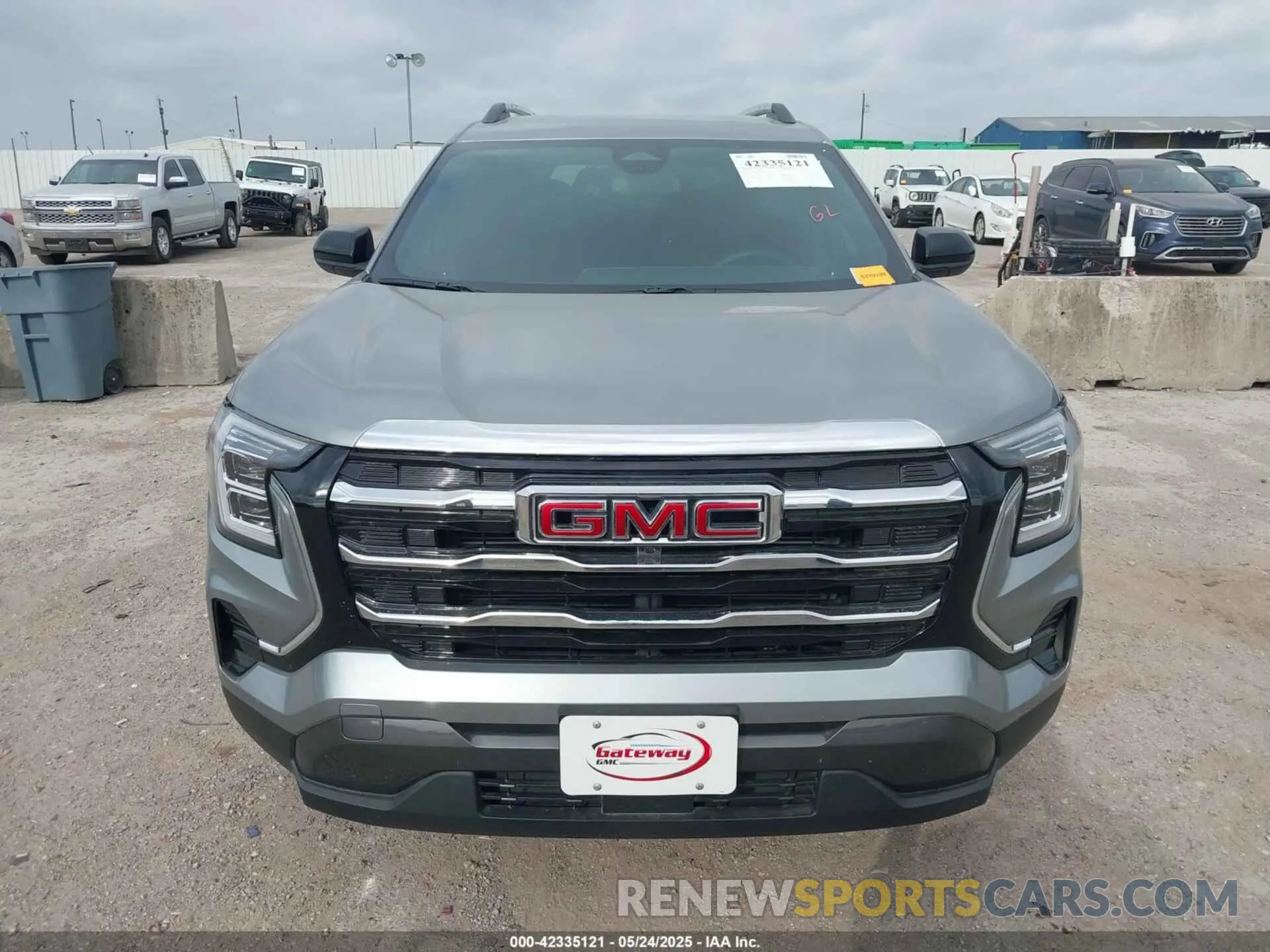 13 Photograph of a damaged car 3GKALUEG6SL215921 GMC TERRAIN 2025