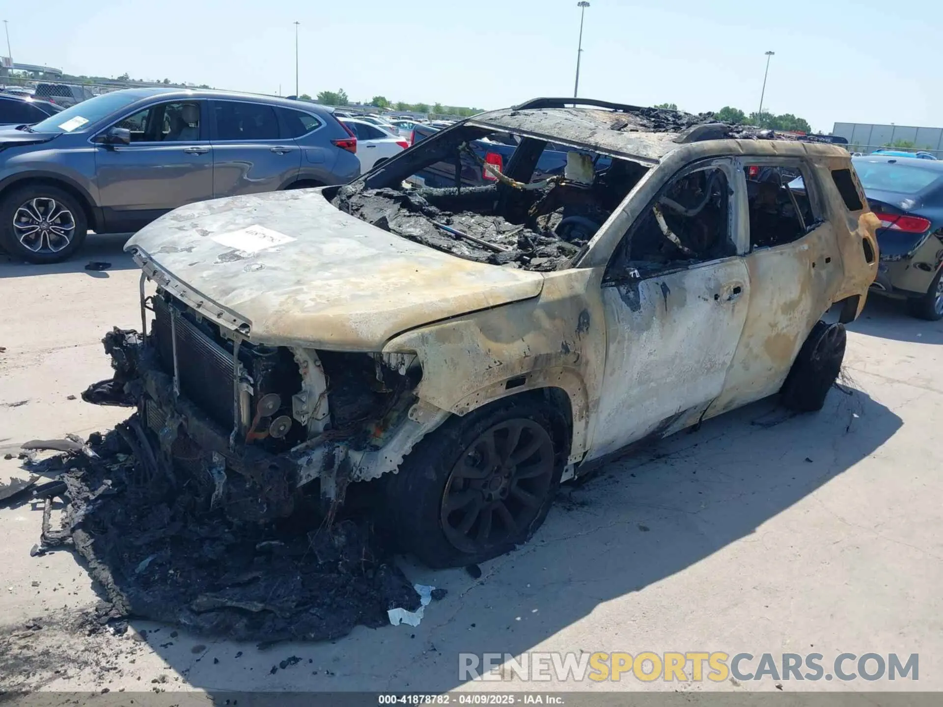 2 Photograph of a damaged car 3GKALUEG7SL196876 GMC TERRAIN 2025