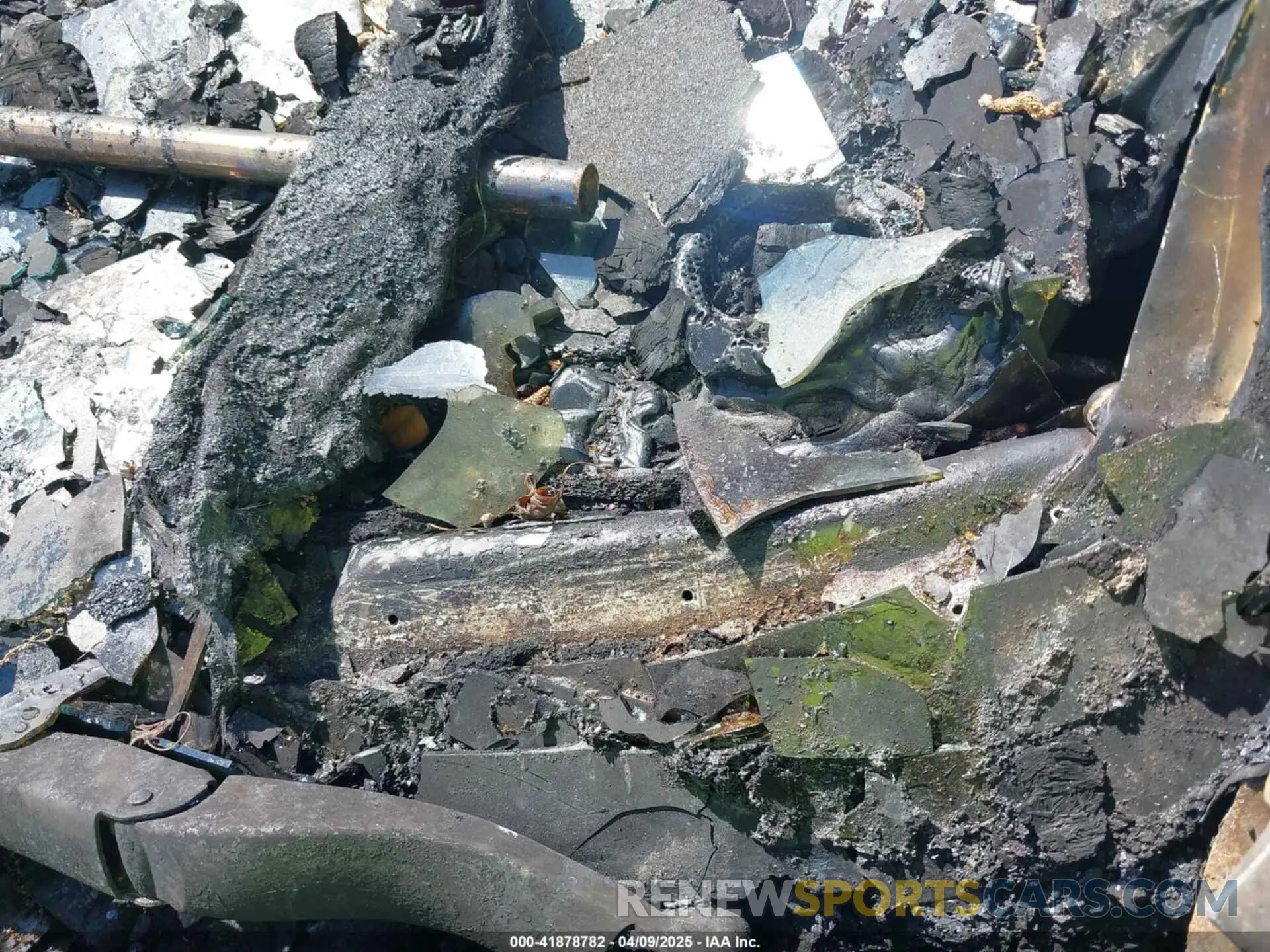 9 Photograph of a damaged car 3GKALUEG7SL196876 GMC TERRAIN 2025