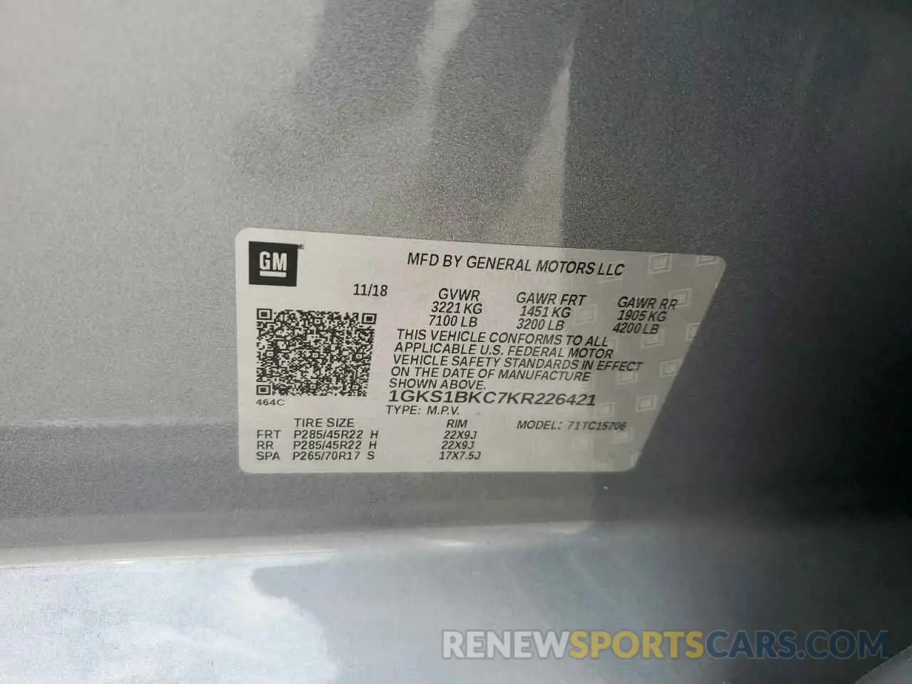13 Photograph of a damaged car 1GKS1BKC7KR226421 GMC YUKON 2019