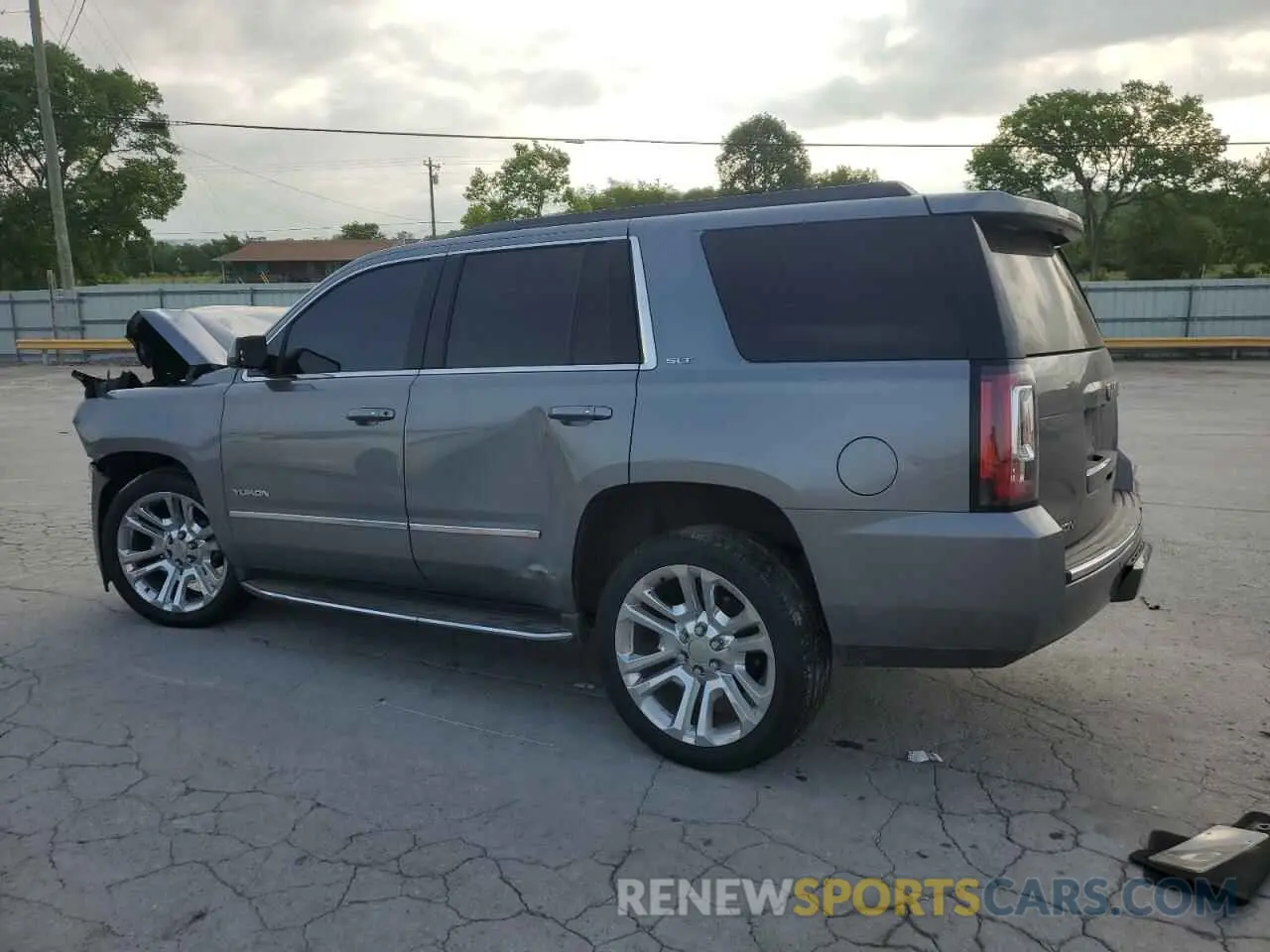 2 Photograph of a damaged car 1GKS1BKC7KR226421 GMC YUKON 2019