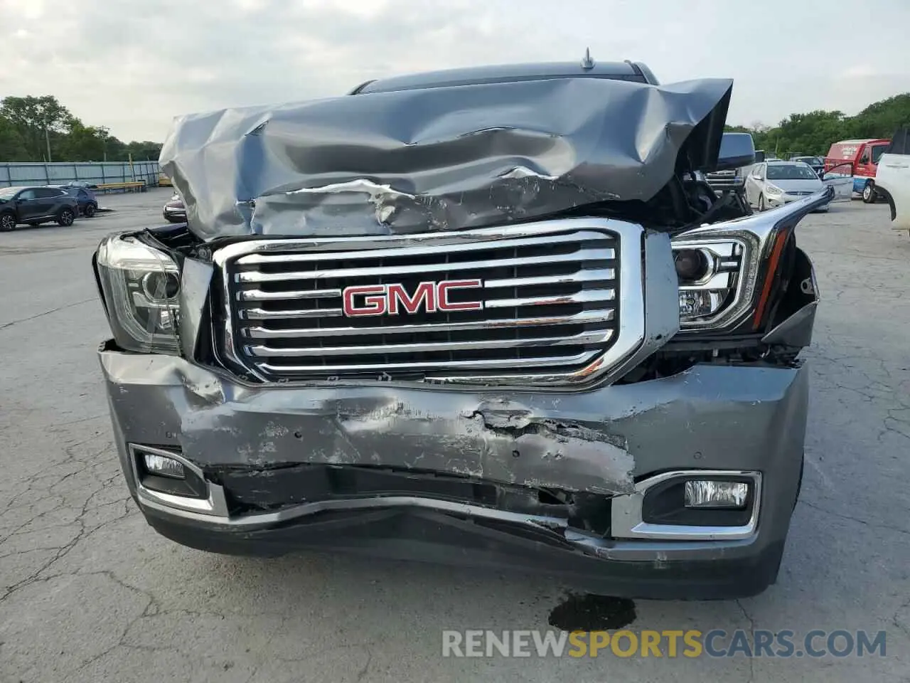 5 Photograph of a damaged car 1GKS1BKC7KR226421 GMC YUKON 2019