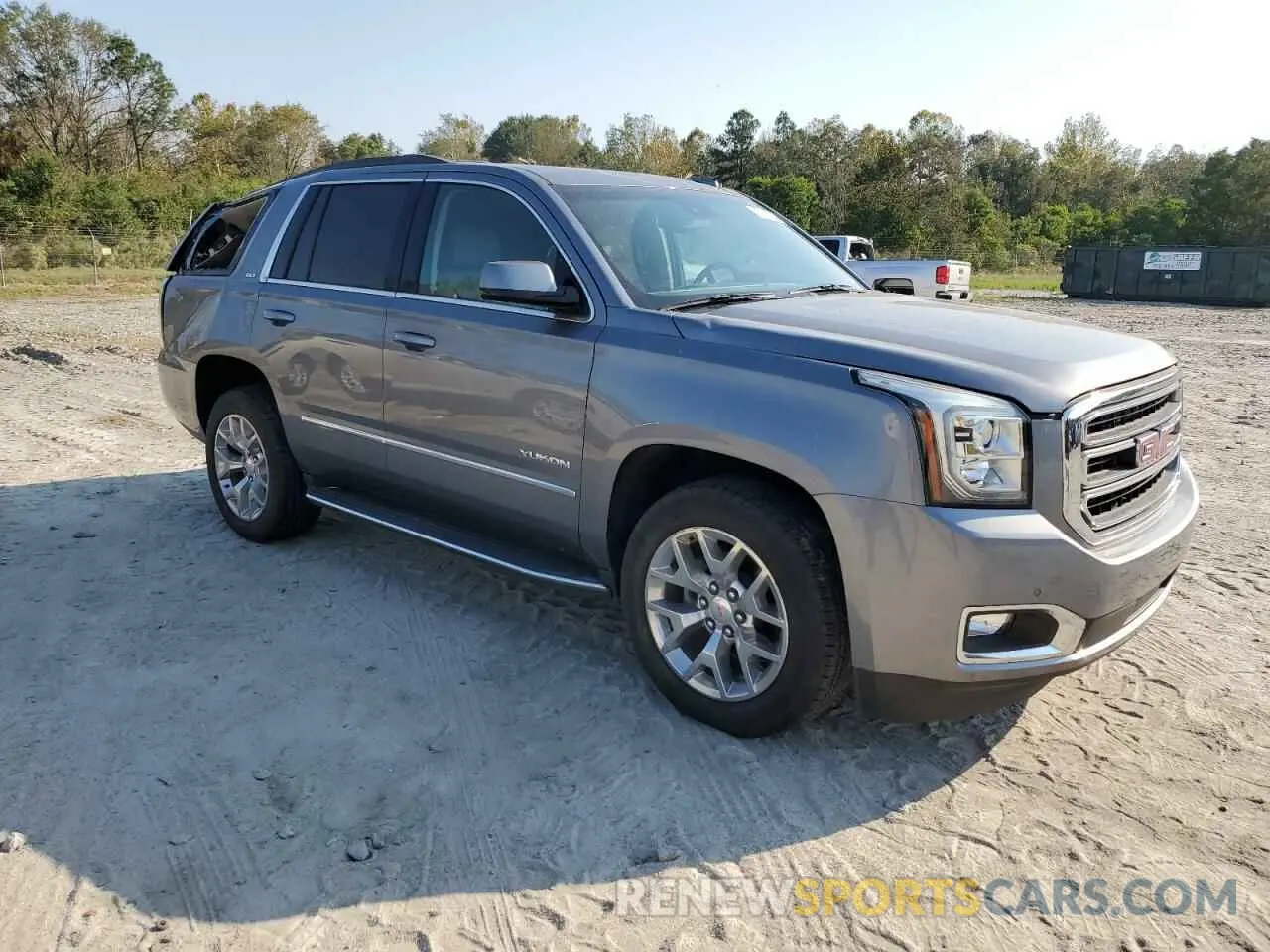 4 Photograph of a damaged car 1GKS1BKC9KR118544 GMC YUKON 2019