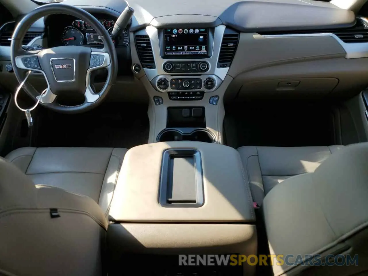 8 Photograph of a damaged car 1GKS1BKC9KR118544 GMC YUKON 2019