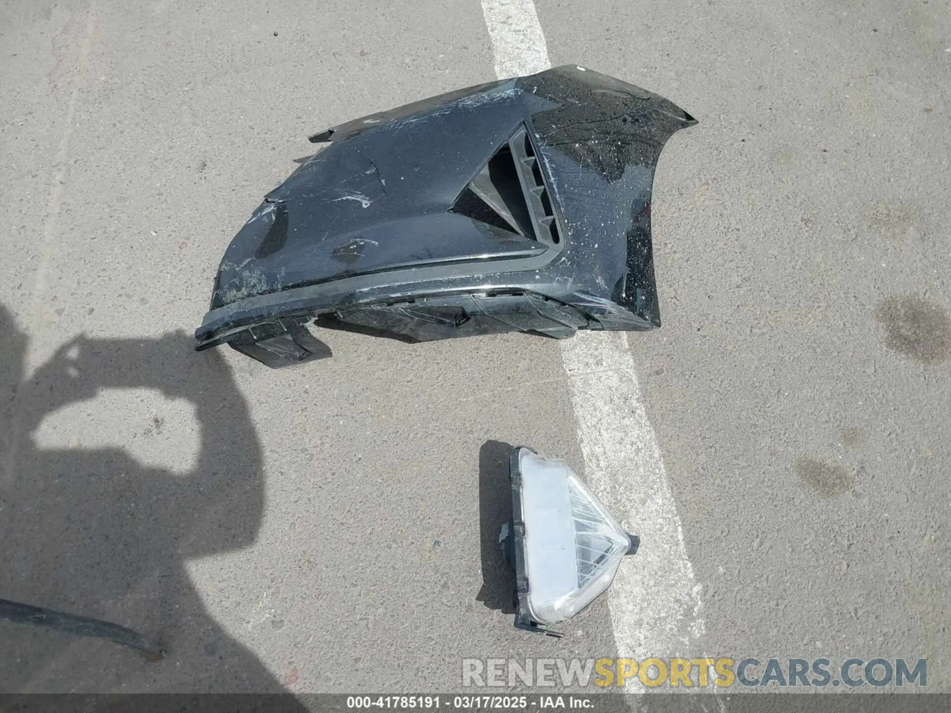 12 Photograph of a damaged car 1GKS1CKJ0KR251701 GMC YUKON 2019