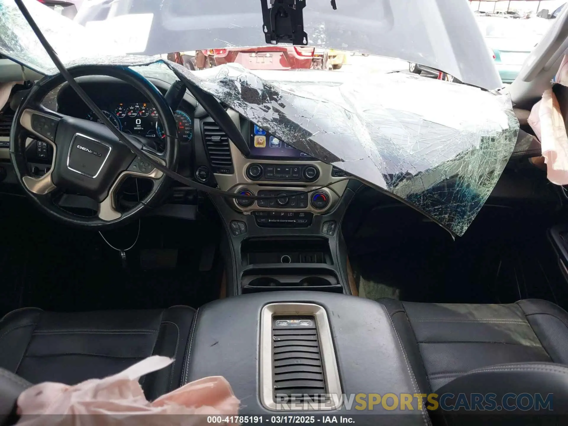 5 Photograph of a damaged car 1GKS1CKJ0KR251701 GMC YUKON 2019
