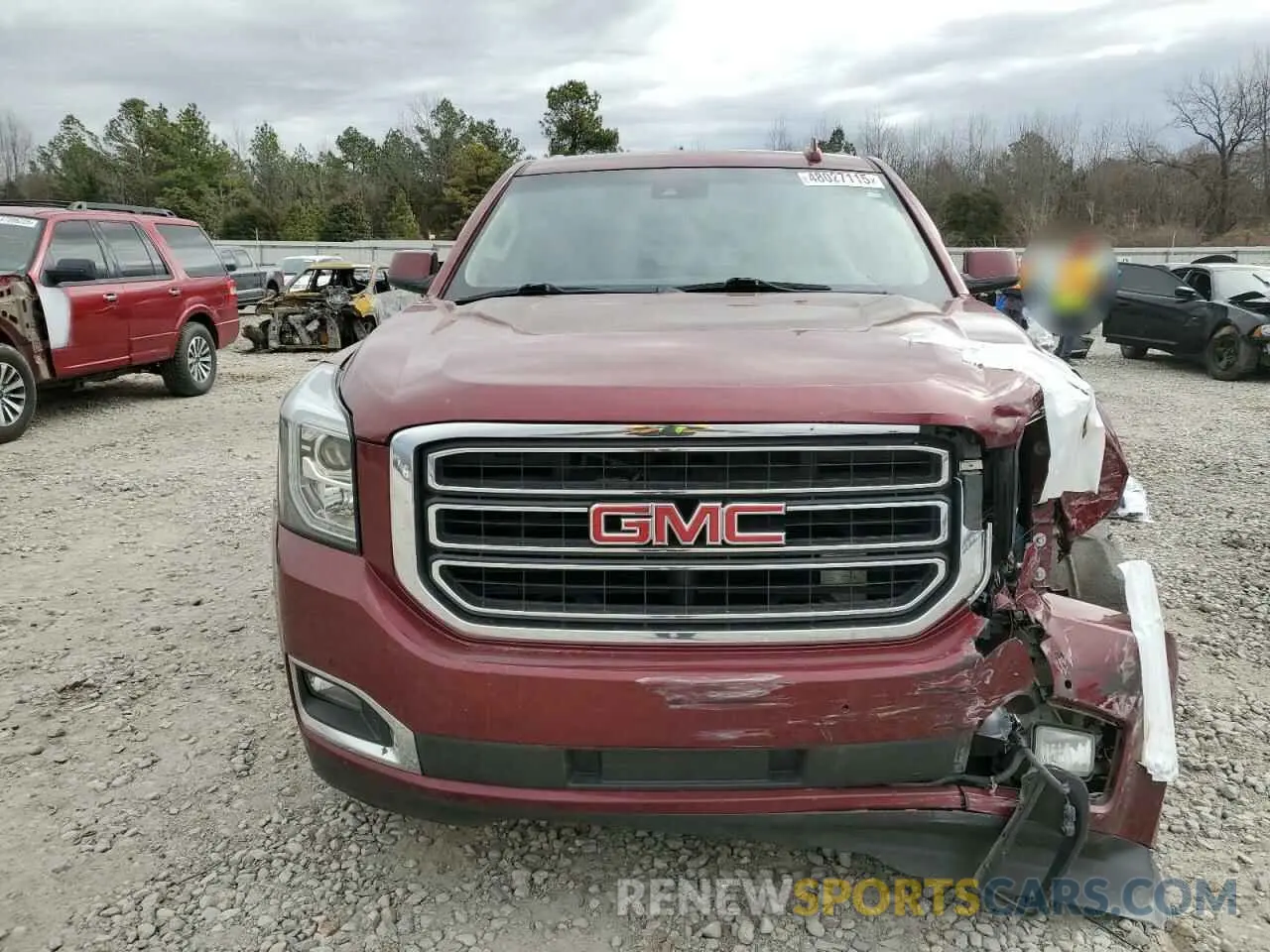5 Photograph of a damaged car 1GKS1DKC2KR354691 GMC YUKON 2019