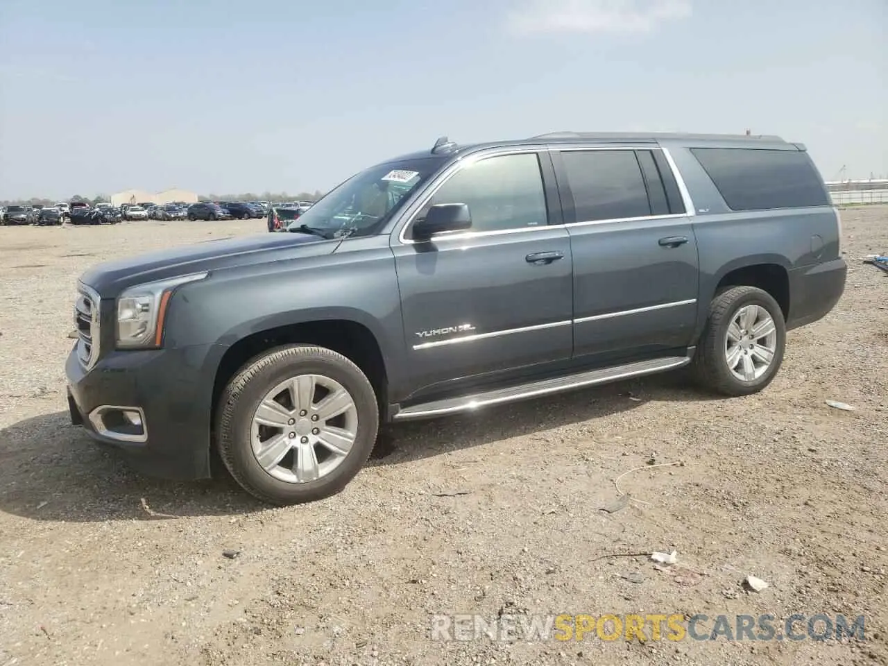 1 Photograph of a damaged car 1GKS1GKC1KR373752 GMC YUKON 2019