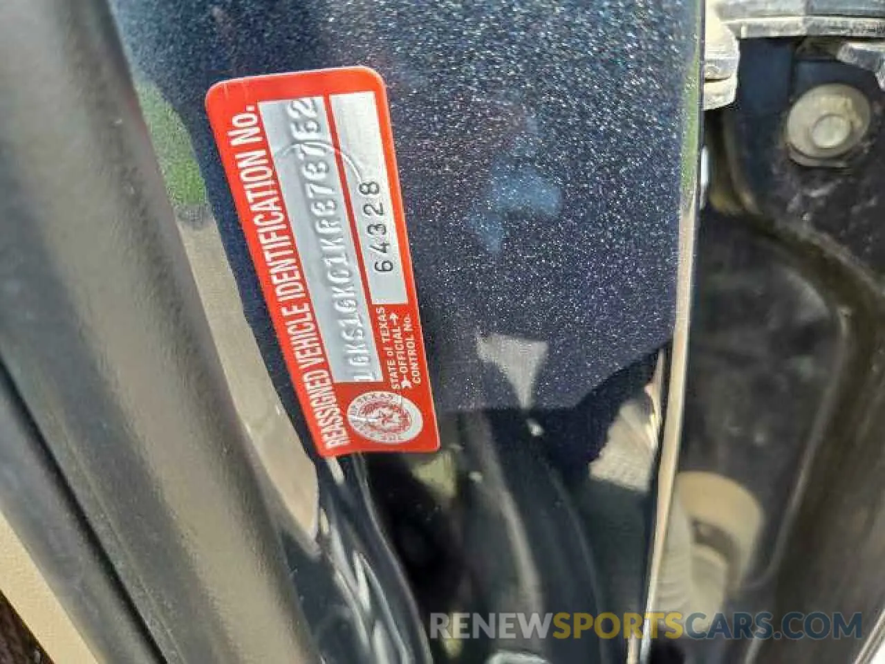 15 Photograph of a damaged car 1GKS1GKC1KR373752 GMC YUKON 2019
