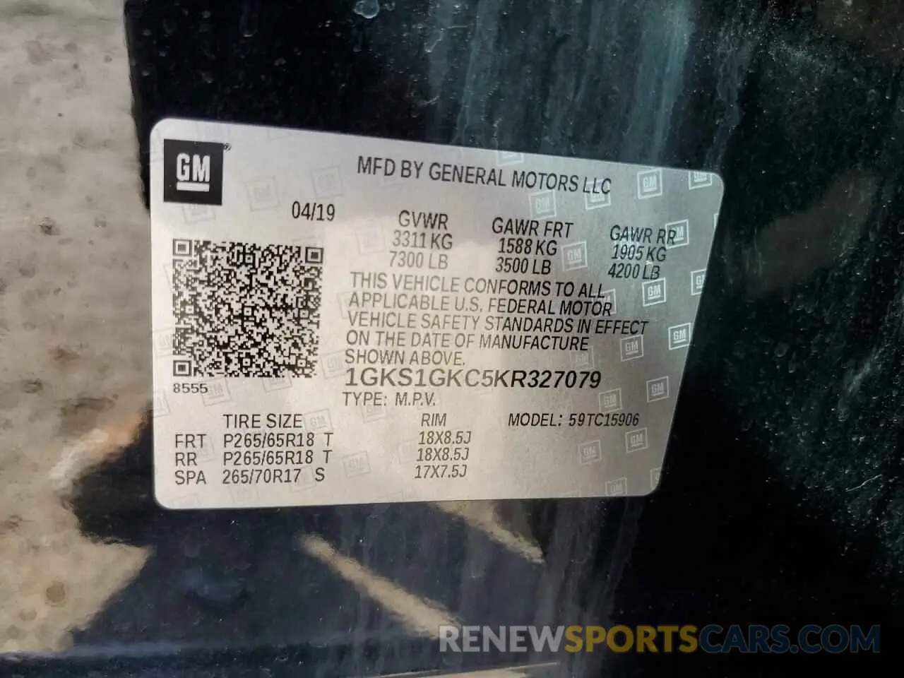 13 Photograph of a damaged car 1GKS1GKC5KR327079 GMC YUKON 2019