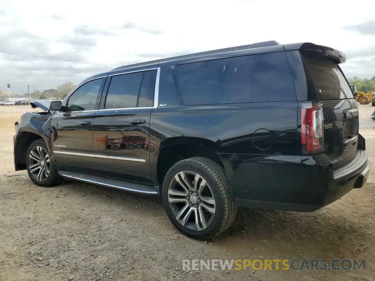2 Photograph of a damaged car 1GKS1GKC9KR272264 GMC YUKON 2019