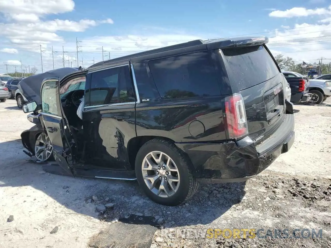 2 Photograph of a damaged car 1GKS2AKC9KR354179 GMC YUKON 2019