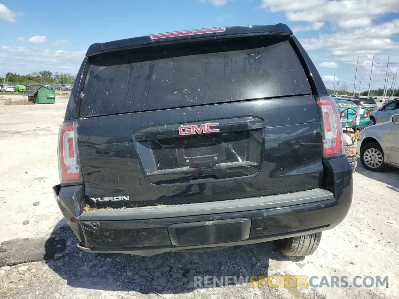 6 Photograph of a damaged car 1GKS2AKC9KR354179 GMC YUKON 2019