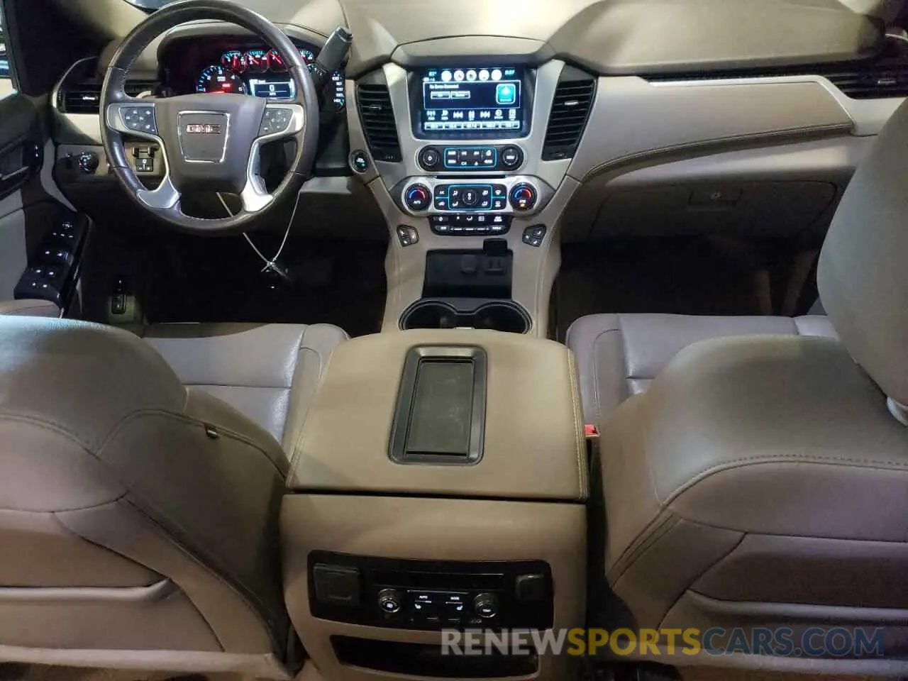 8 Photograph of a damaged car 1GKS2BKC2KR238408 GMC YUKON 2019