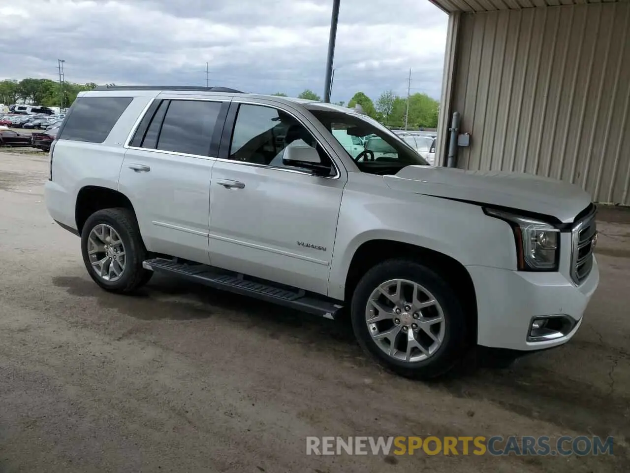 4 Photograph of a damaged car 1GKS2BKC4KR307857 GMC YUKON 2019