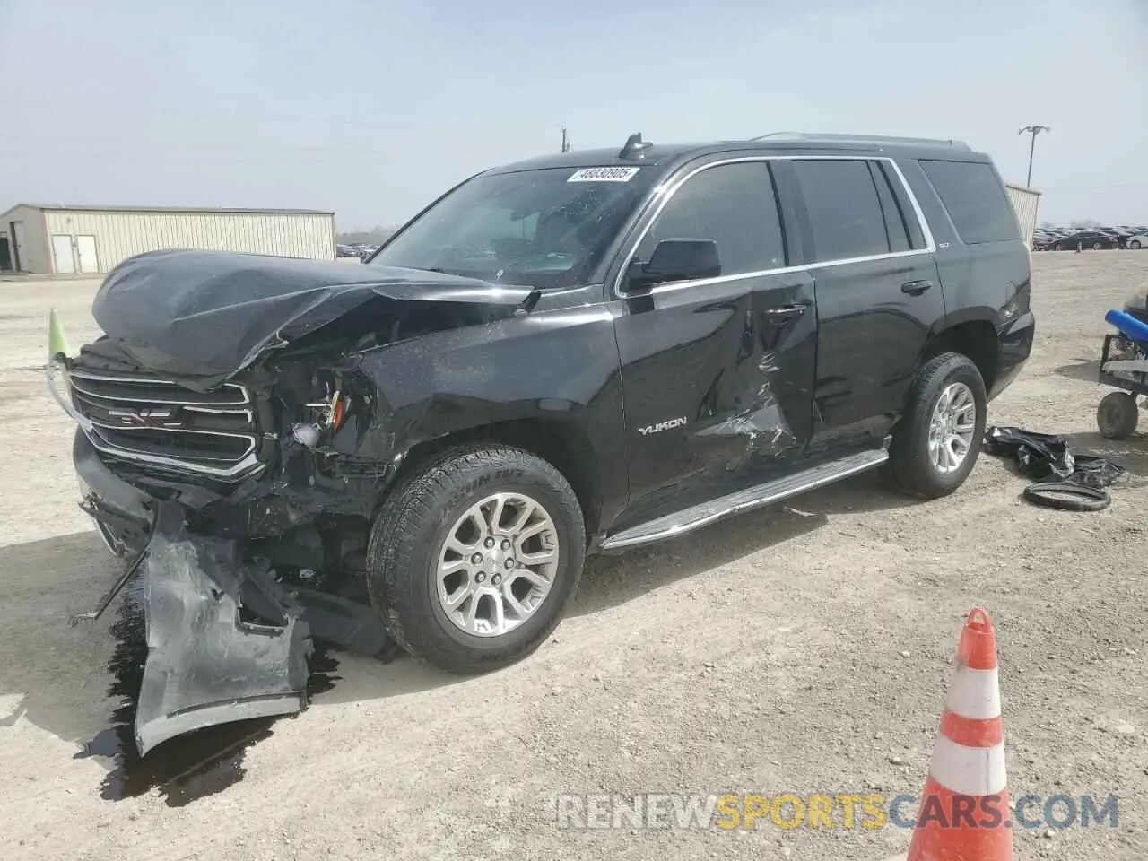 1 Photograph of a damaged car 1GKS2BKC5KR166412 GMC YUKON 2019