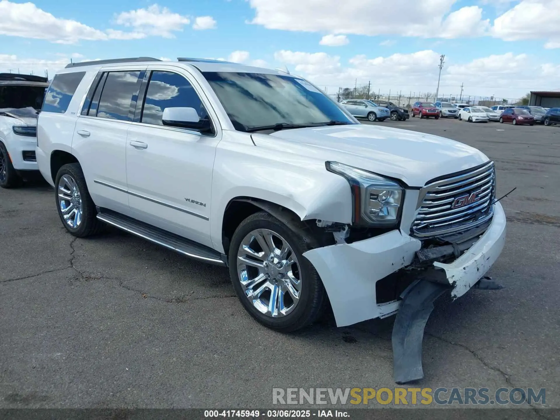 1 Photograph of a damaged car 1GKS2BKCXKR355380 GMC YUKON 2019