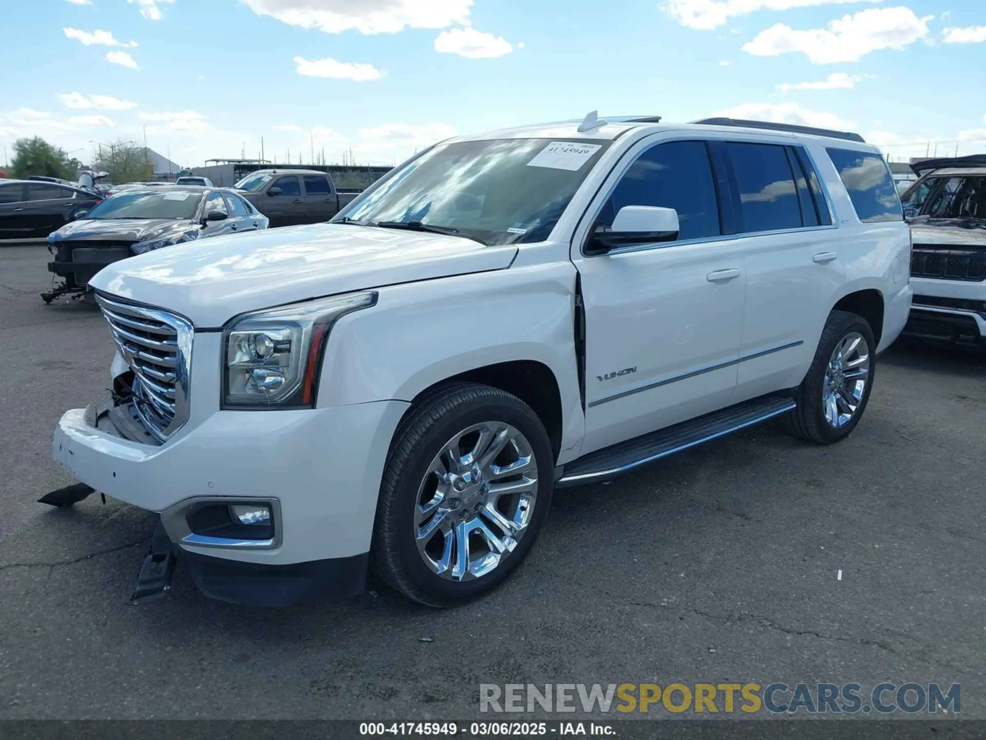 2 Photograph of a damaged car 1GKS2BKCXKR355380 GMC YUKON 2019
