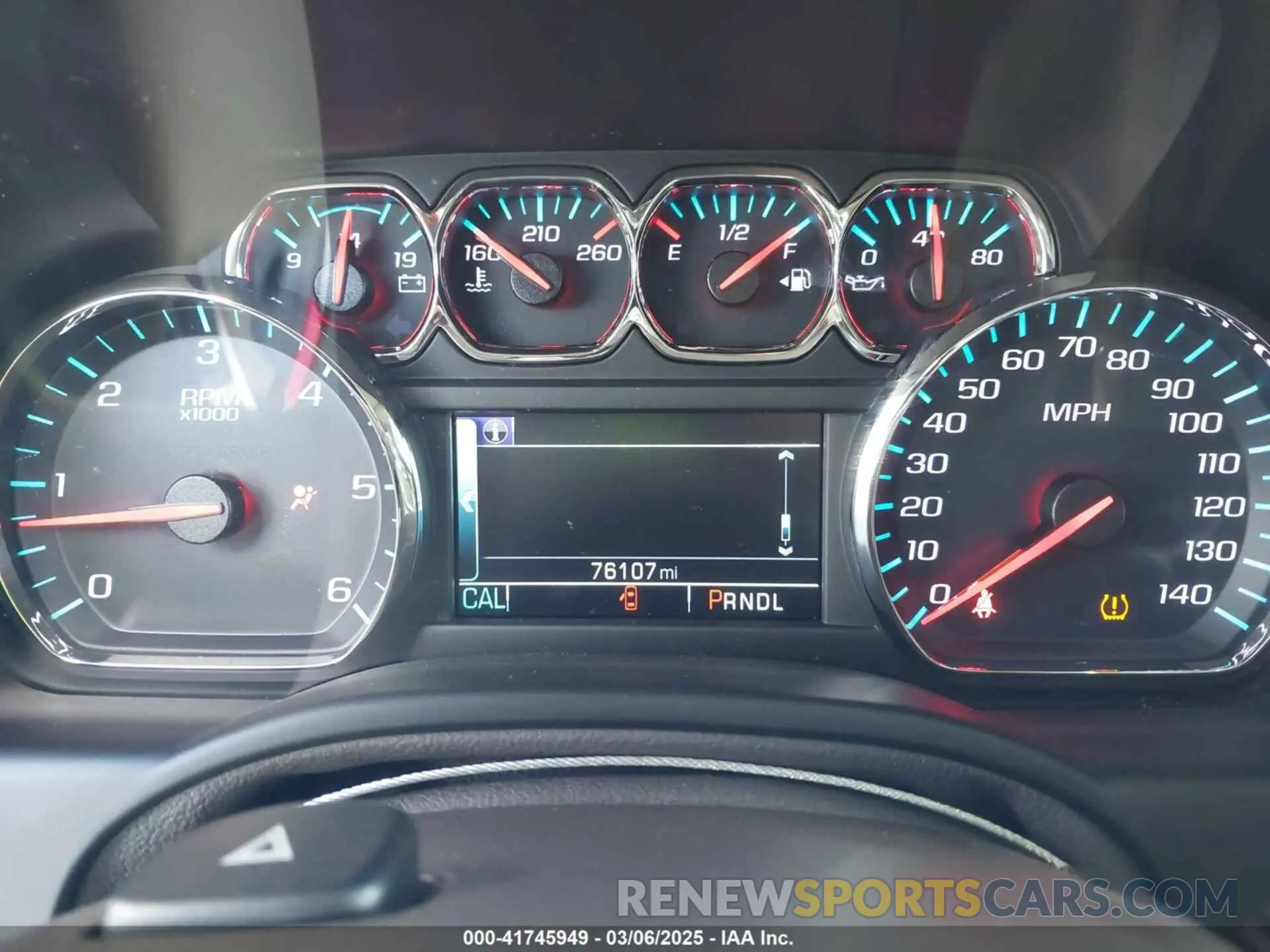 7 Photograph of a damaged car 1GKS2BKCXKR355380 GMC YUKON 2019
