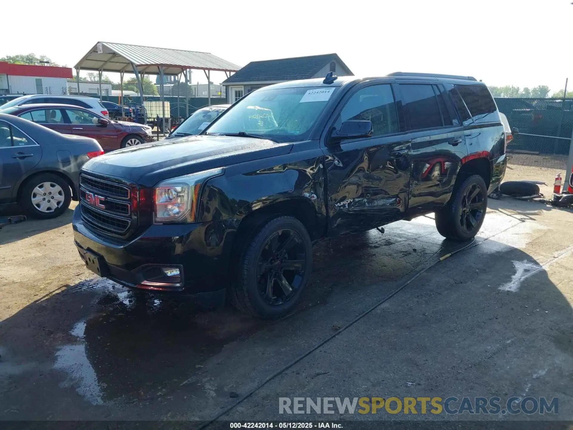 2 Photograph of a damaged car 1GKS2BKJ1KR208508 GMC YUKON 2019