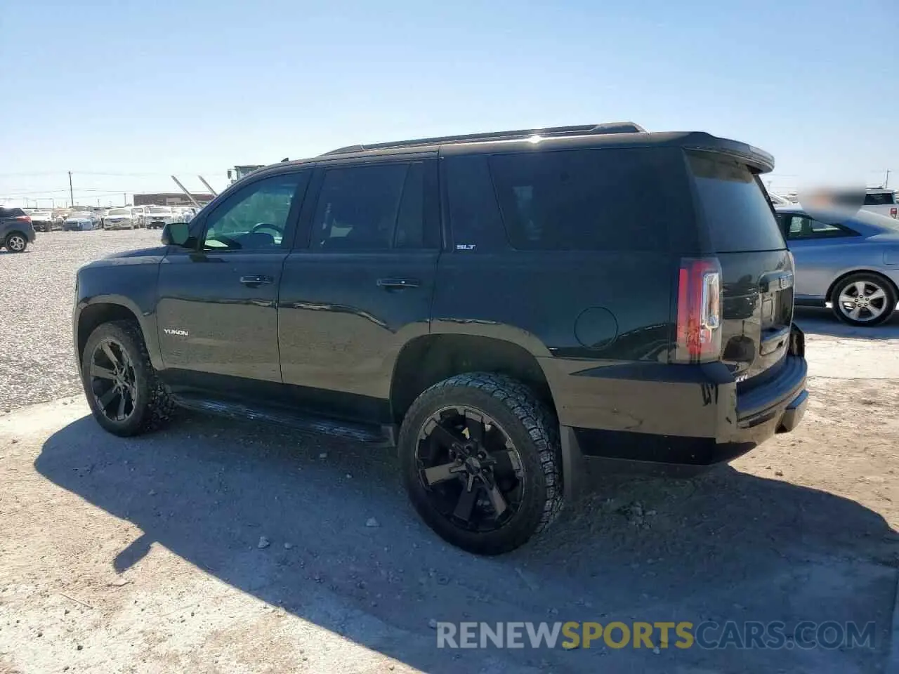 2 Photograph of a damaged car 1GKS2BKJ3KR199763 GMC YUKON 2019