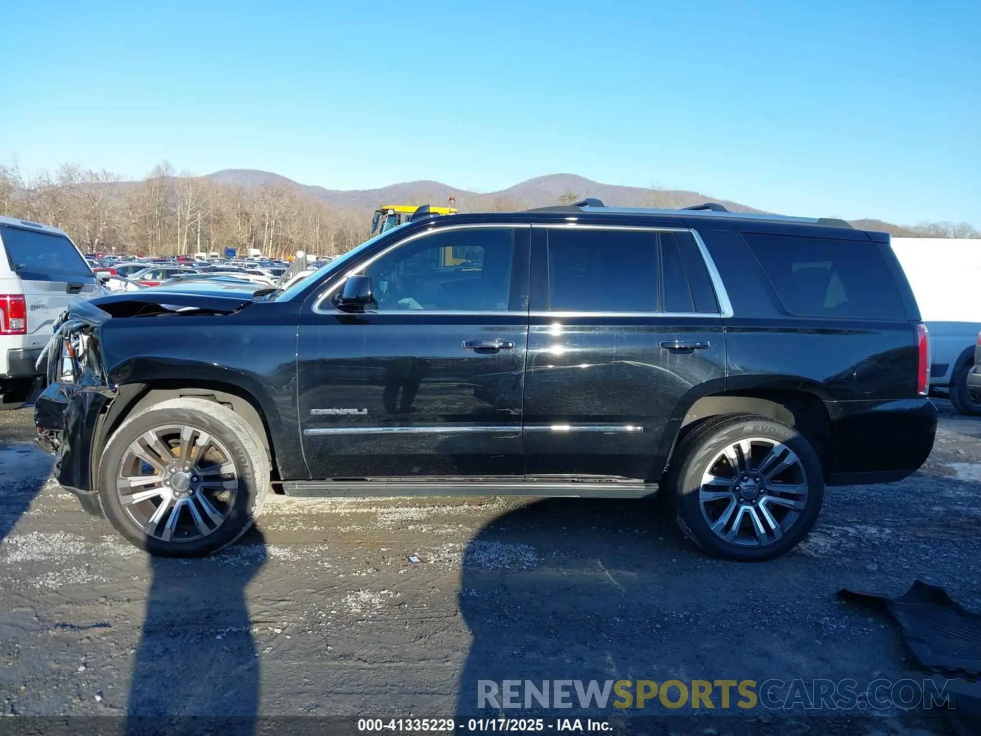 15 Photograph of a damaged car 1GKS2CKJ2KR137664 GMC YUKON 2019