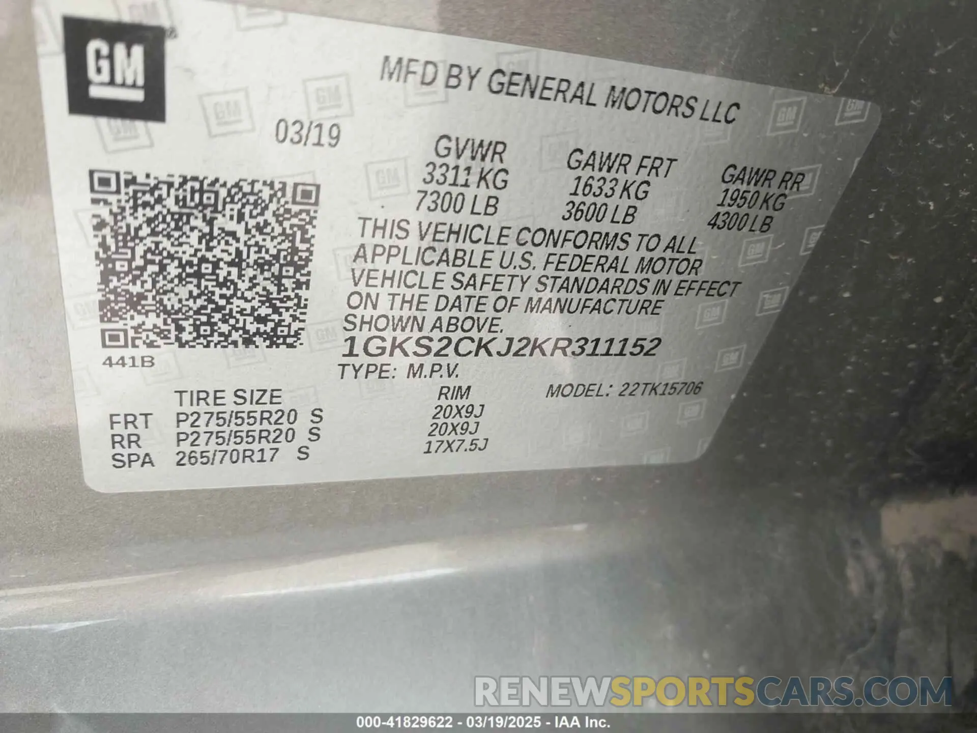 9 Photograph of a damaged car 1GKS2CKJ2KR311152 GMC YUKON 2019