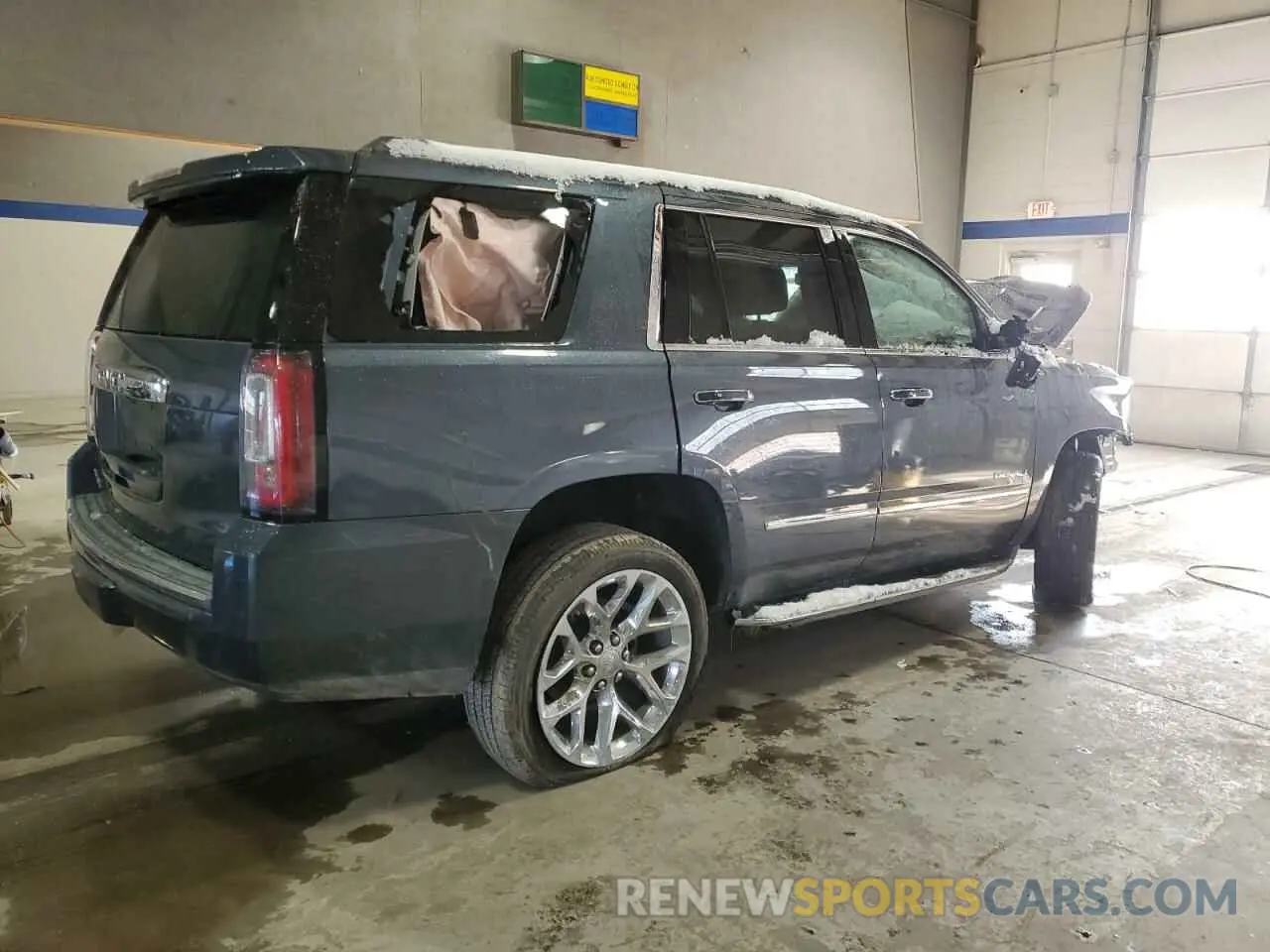3 Photograph of a damaged car 1GKS2CKJ3KR145966 GMC YUKON 2019