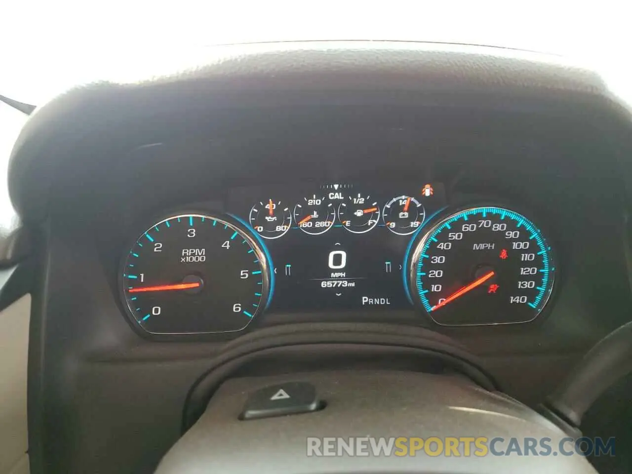 9 Photograph of a damaged car 1GKS2CKJ3KR342779 GMC YUKON 2019