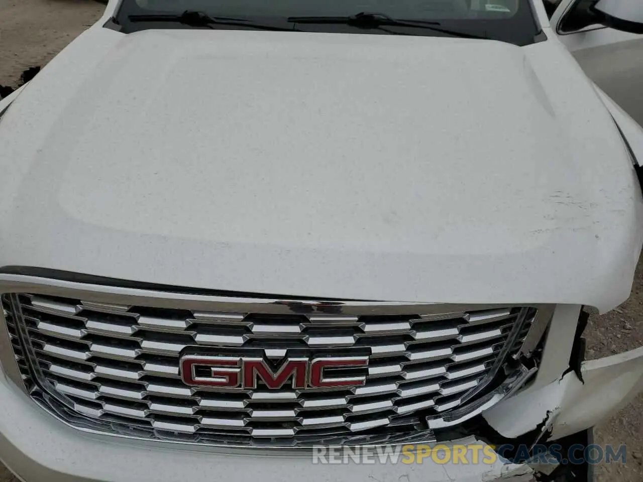12 Photograph of a damaged car 1GKS2CKJ4KR328227 GMC YUKON 2019