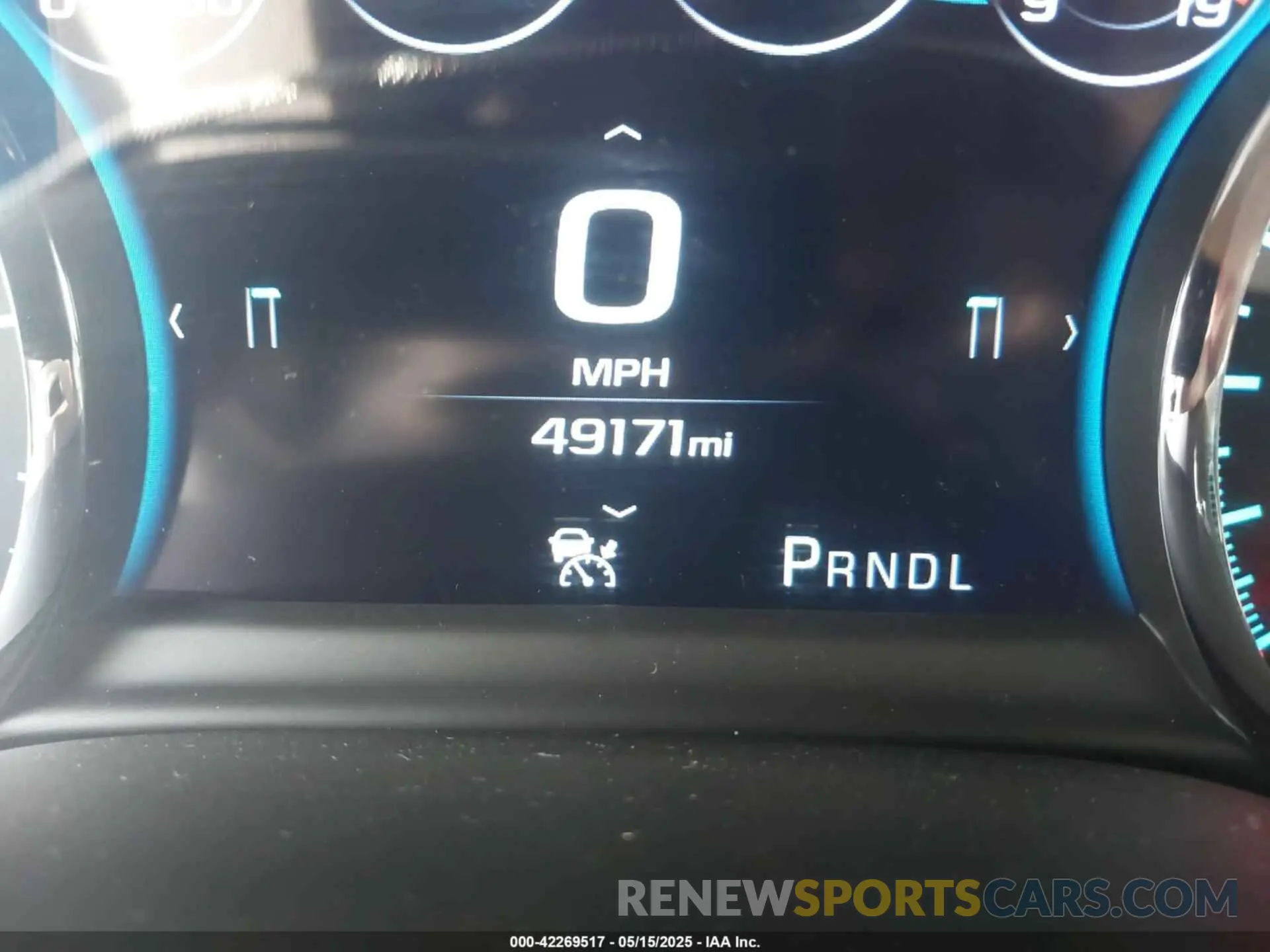 16 Photograph of a damaged car 1GKS2CKJ8KR355981 GMC YUKON 2019