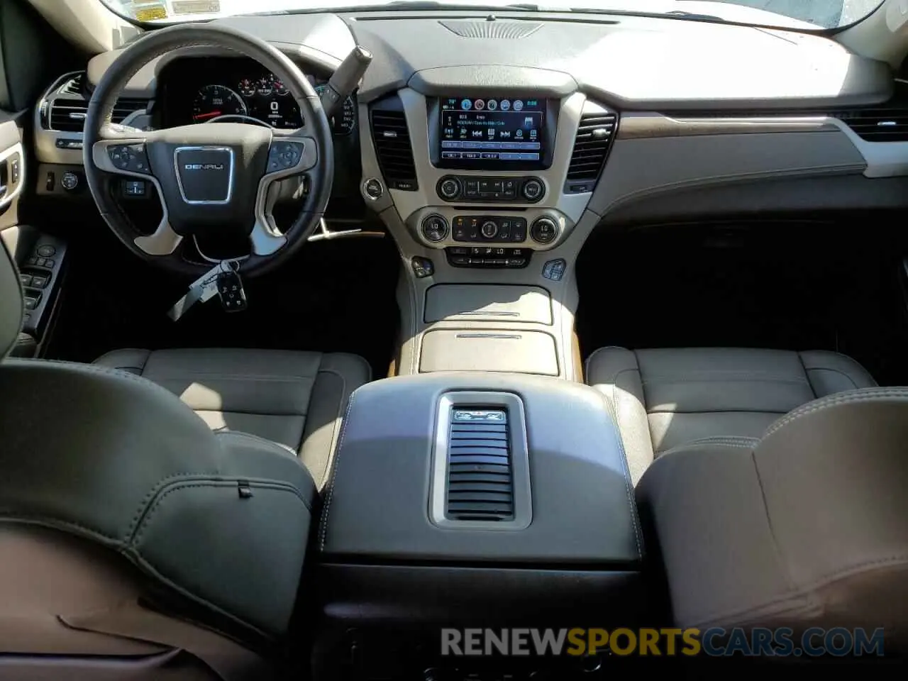 8 Photograph of a damaged car 1GKS2CKJ9KR248647 GMC YUKON 2019