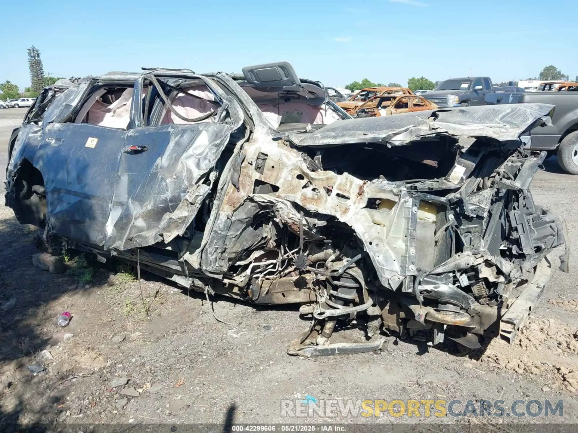 12 Photograph of a damaged car 1GKS2CKJ9KR326585 GMC YUKON 2019