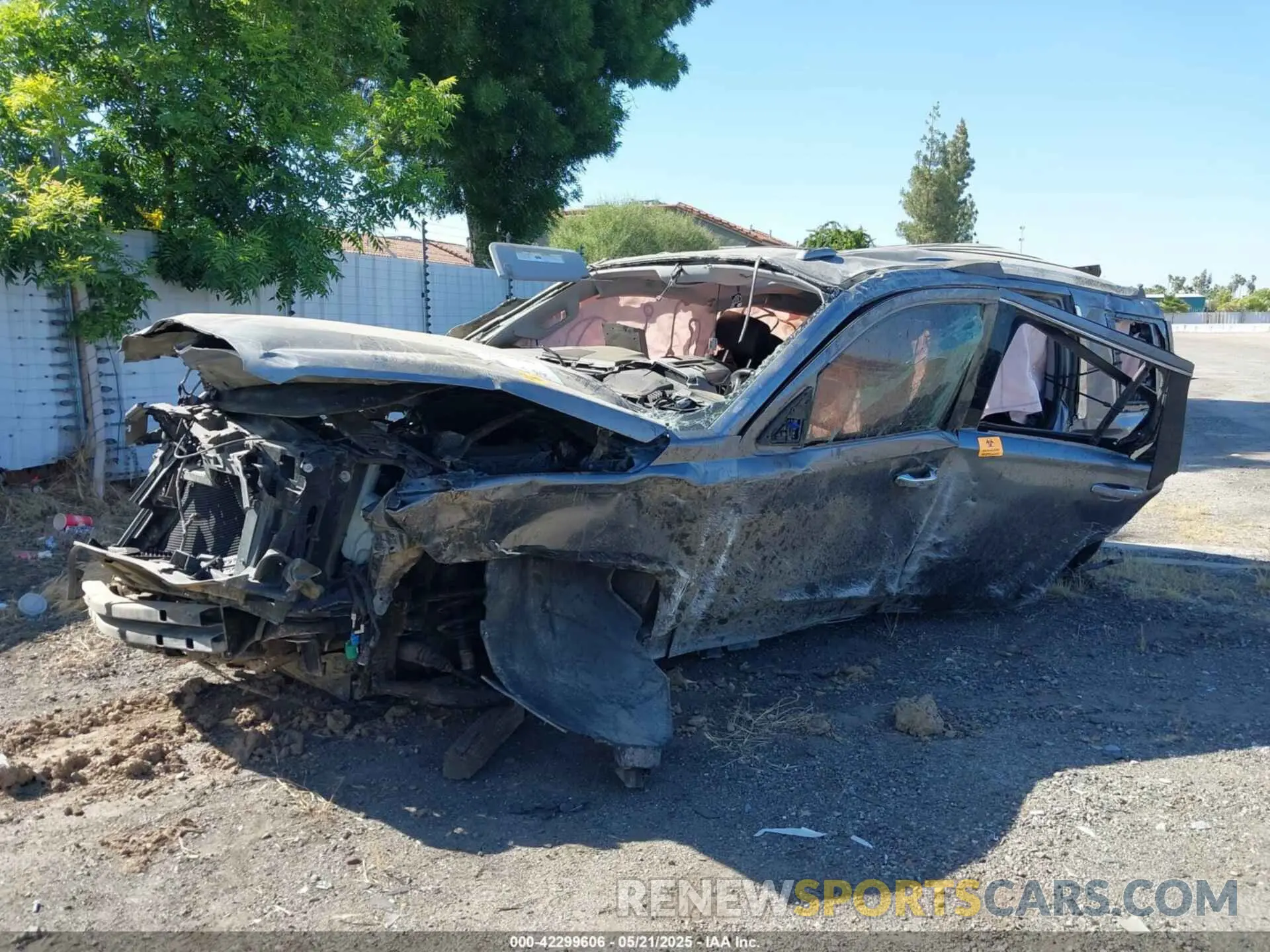 13 Photograph of a damaged car 1GKS2CKJ9KR326585 GMC YUKON 2019