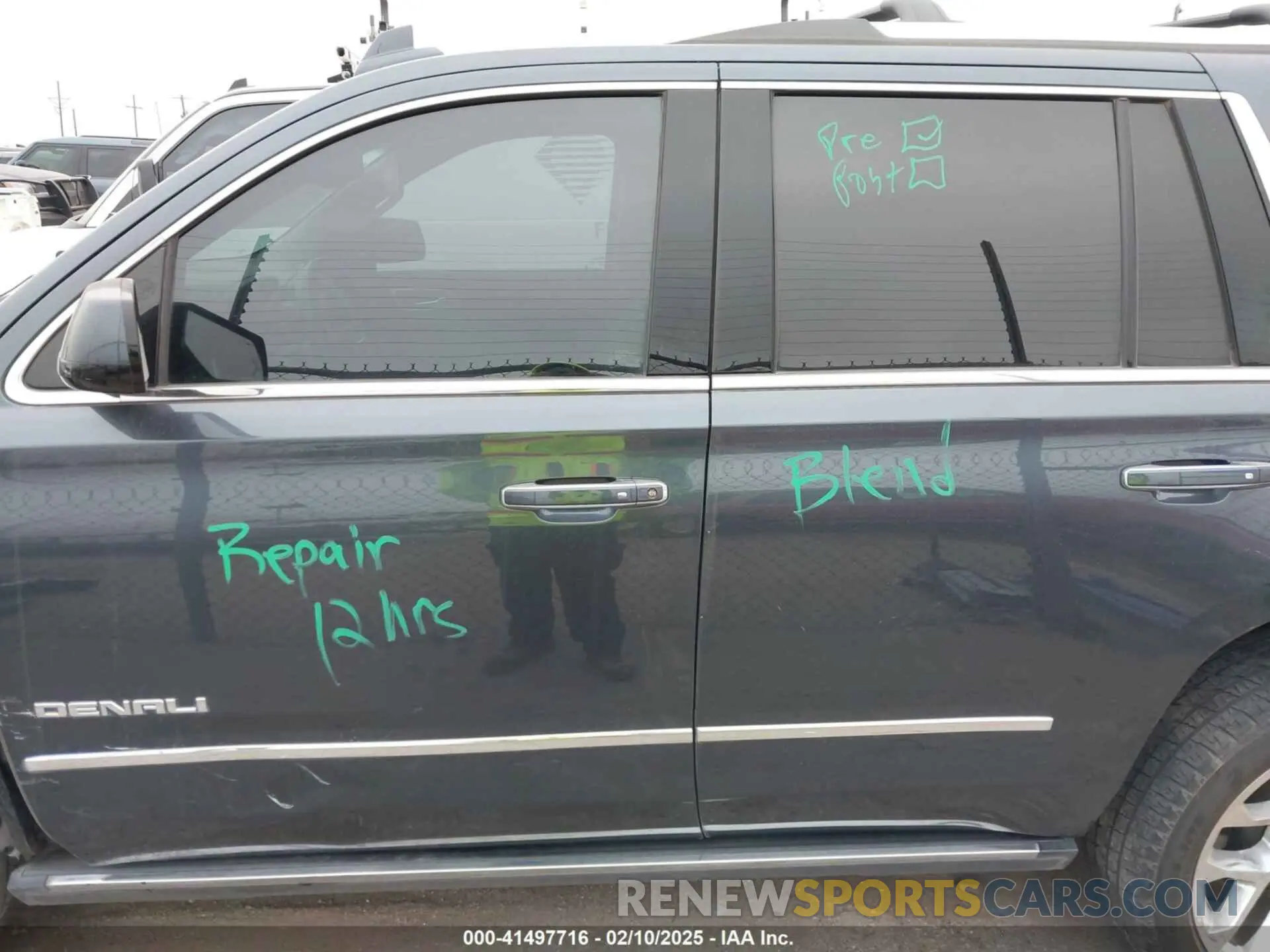 15 Photograph of a damaged car 1GKS2CKJXKR302229 GMC YUKON 2019