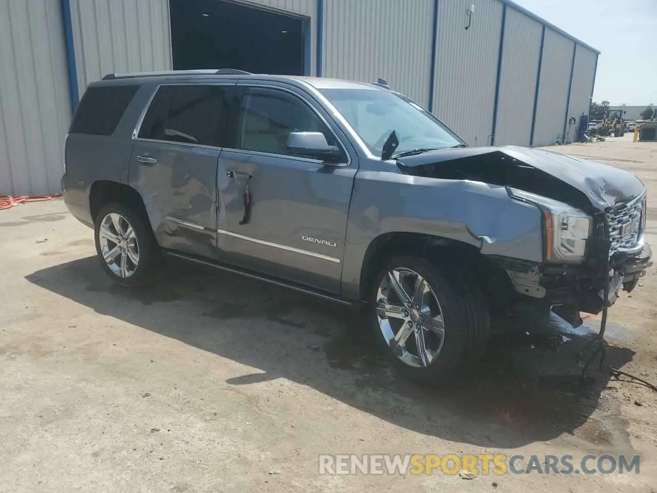 4 Photograph of a damaged car 1GKS2CKJXKR352600 GMC YUKON 2019