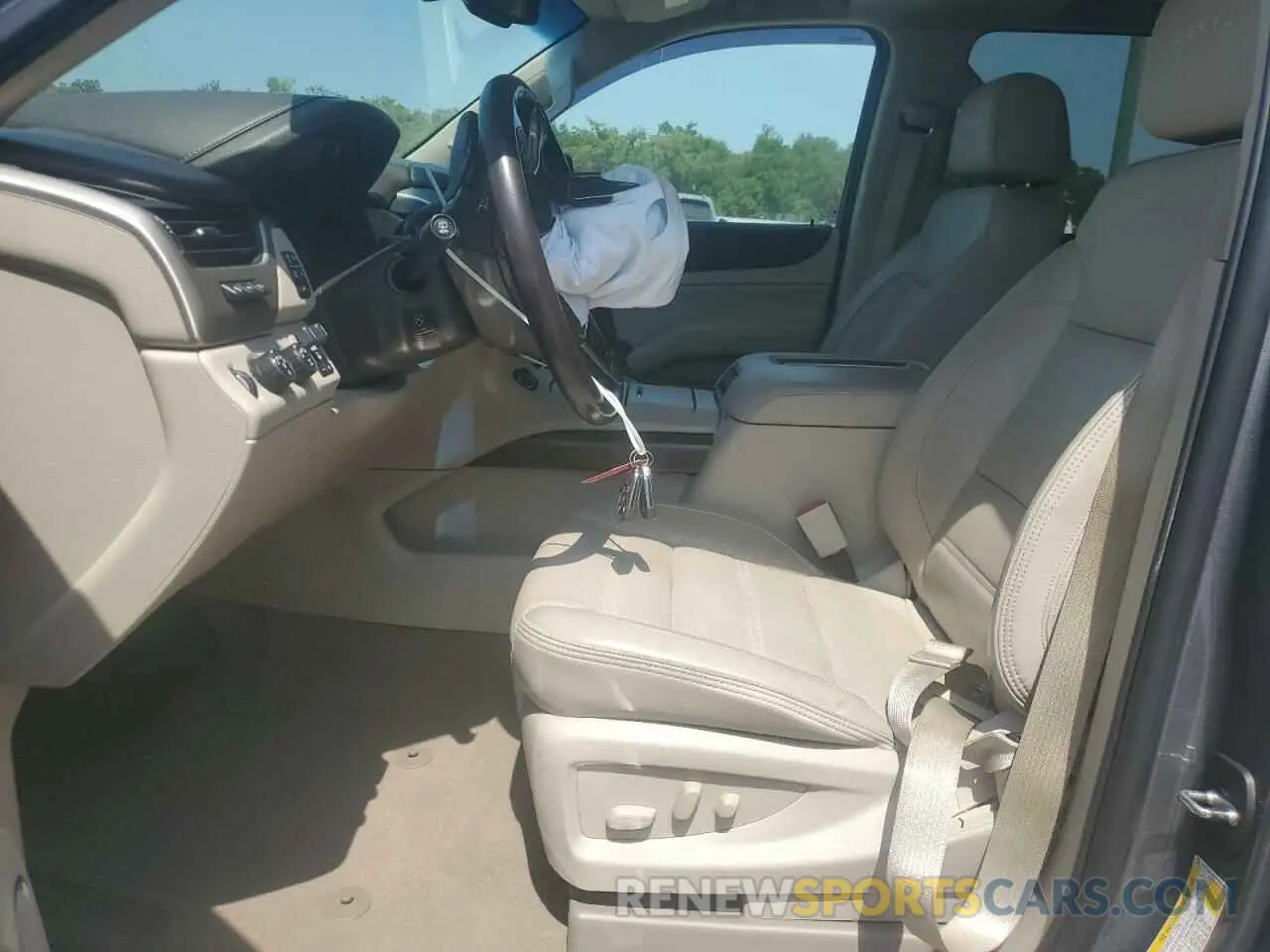 7 Photograph of a damaged car 1GKS2CKJXKR352600 GMC YUKON 2019