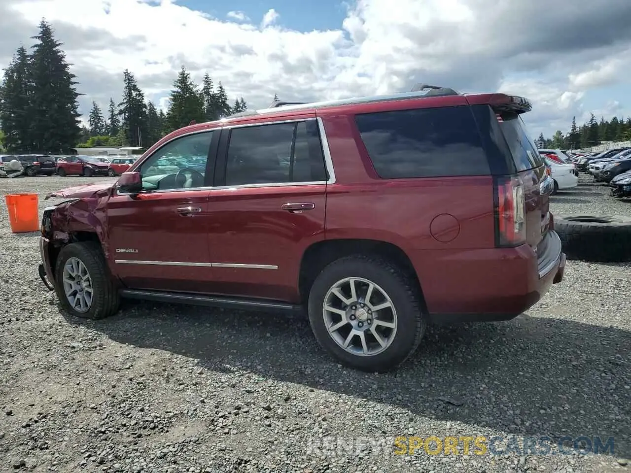 2 Photograph of a damaged car 1GKS2CKJXKR357568 GMC YUKON 2019