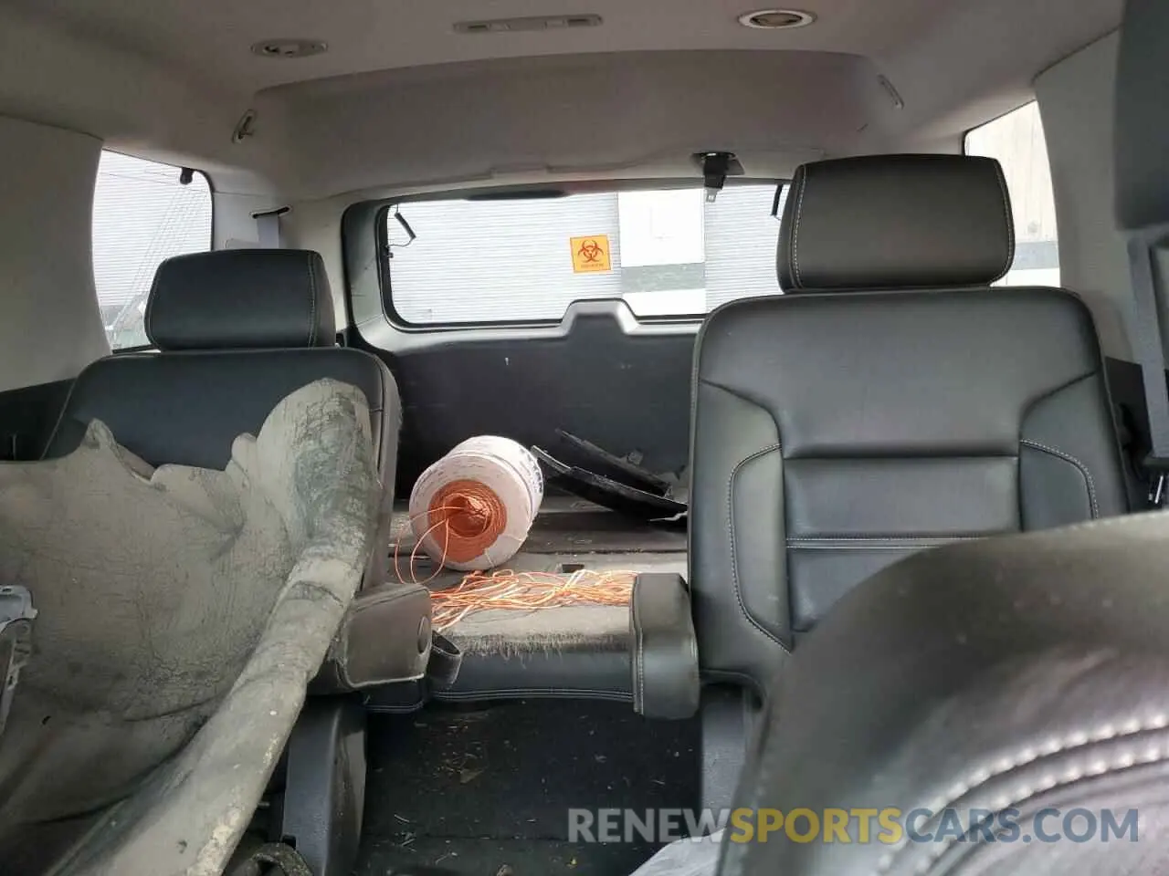 10 Photograph of a damaged car 1GKS2CKJXKR381028 GMC YUKON 2019